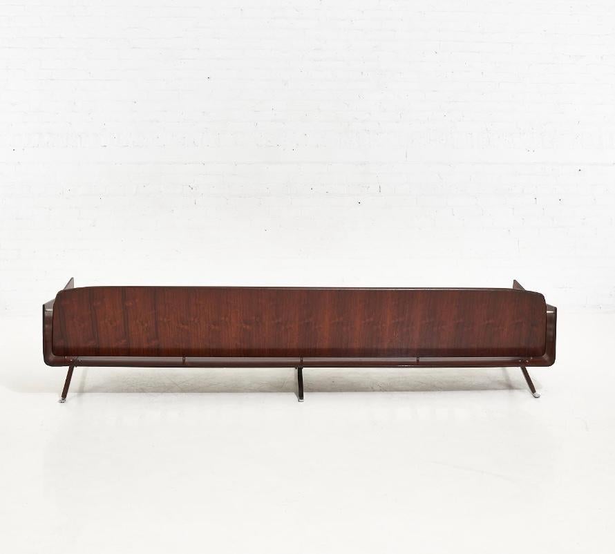 JD Moveis Brazilian Jacaranda Rosewood Sofa, 1960 2