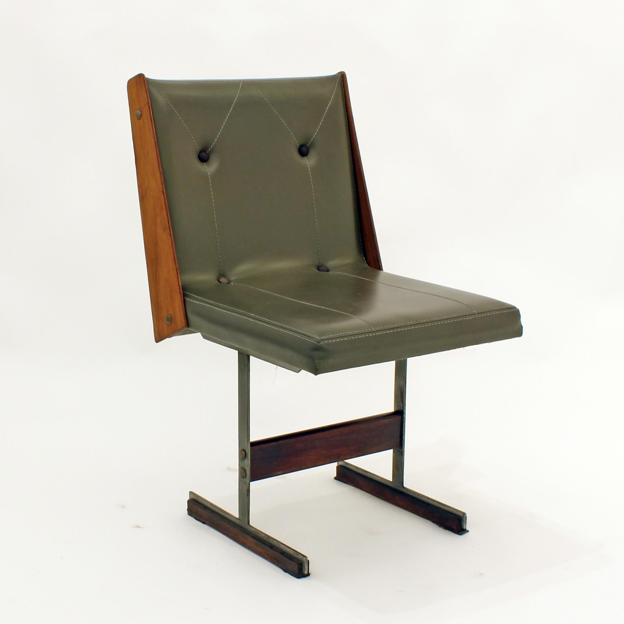 Mid-Century moderno Novo Rumo Jorge Zalszupin  (Attribuito) Set di 6 sedie da pranzo in vendita