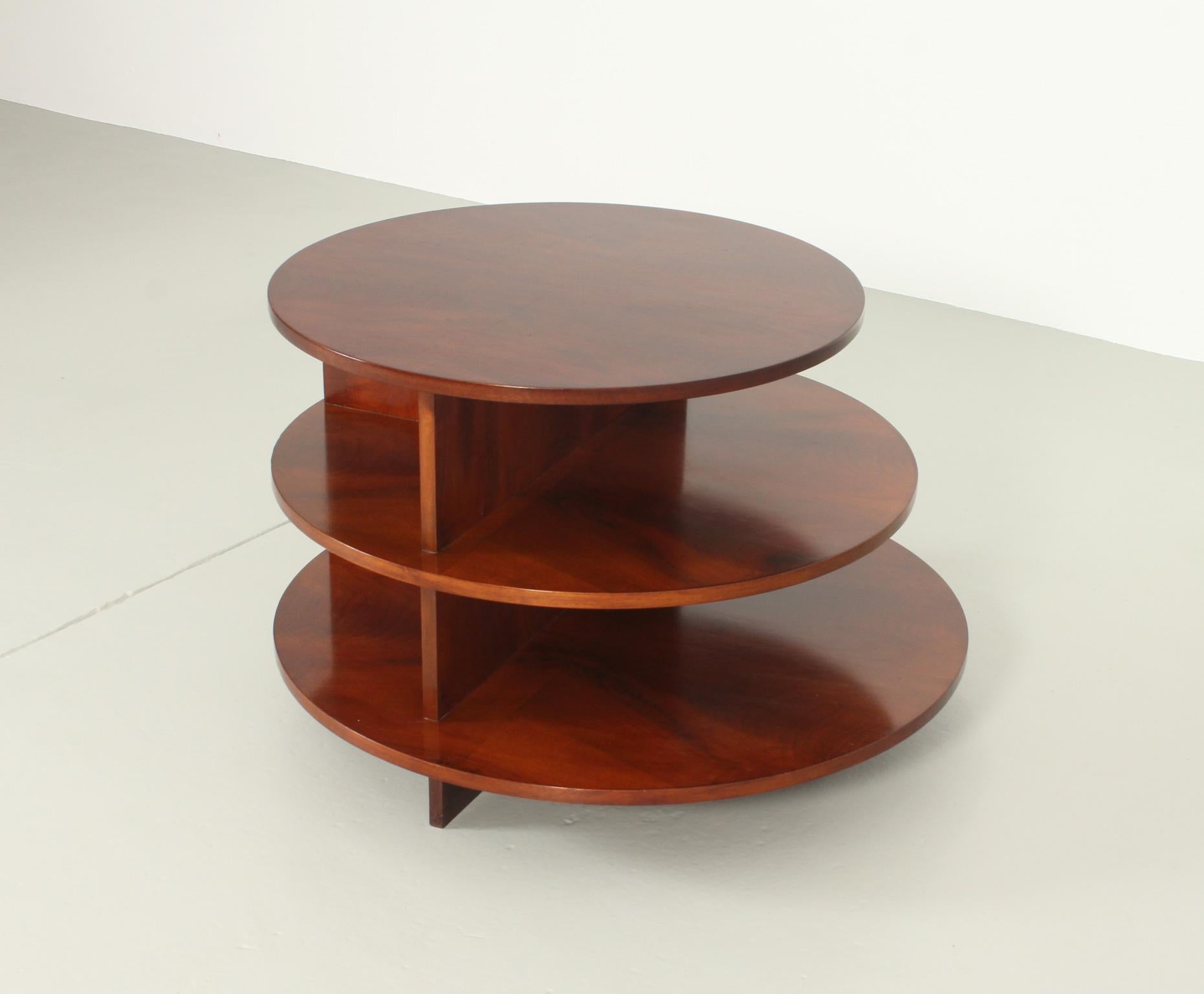 Novocomun Table by Giuseppe Terragni 2