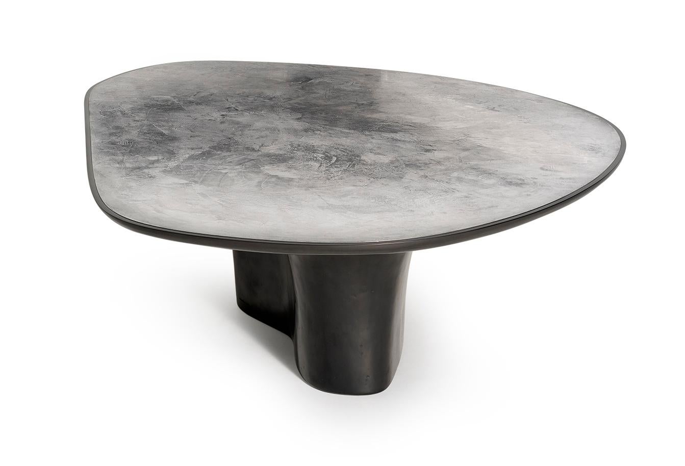 NR - 21st century European black circular modern custom made contemporary dining table 

As a larger counterpart of an NR low table, NR dining table is staggering even more with its converse feeling of statics. Its soft and intuitively designed