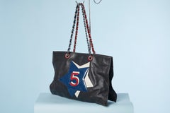 "Nr 5 Stars" handbag mix leather and patent leather shoulder bag Chanel 2002/03