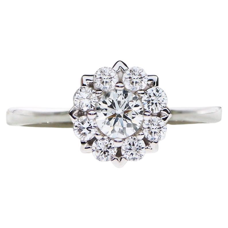 GIA H VS2 0.23 Ct Flower Shape Diamond Engagement Ring For Sale