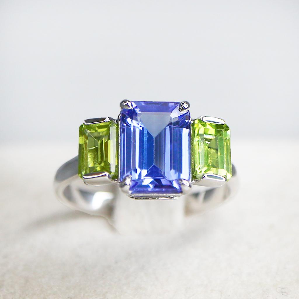 *NRP* IGI 14k 2.00 Ct Tanzanite&Peridots Antique Art Deco Style Engagement Ring In New Condition In Kaohsiung City, TW