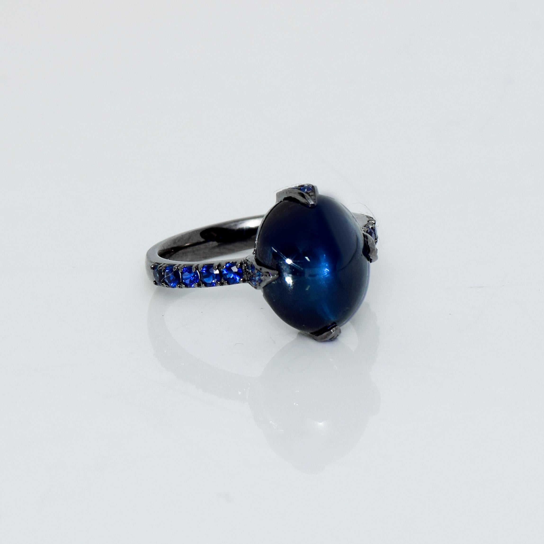 Contemporary IGI 14k 7.25 Carat Blue Sapphire Antique Art Deco Engagement Ring For Sale