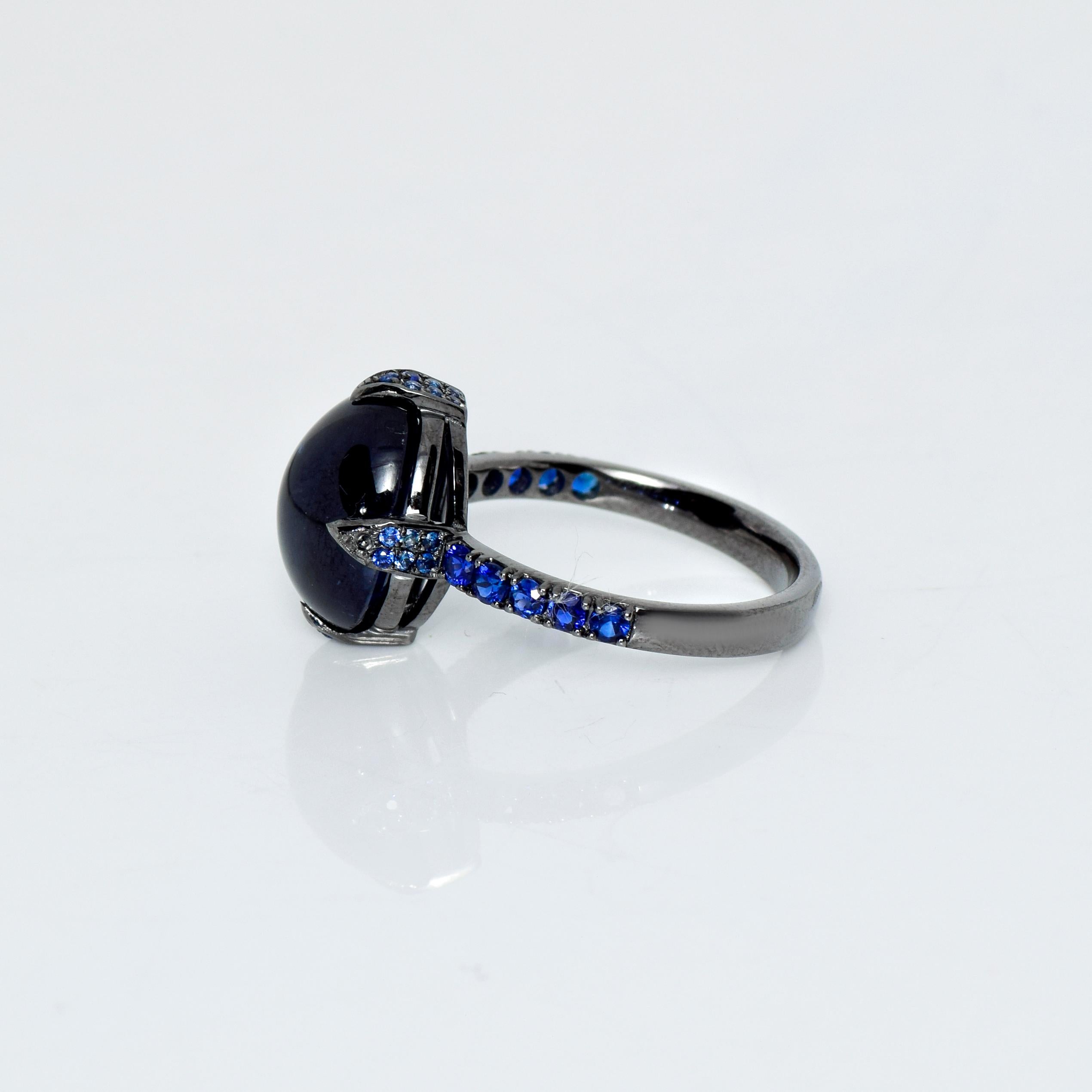 Cabochon IGI 14k 7.25 Carat Blue Sapphire Antique Art Deco Engagement Ring For Sale
