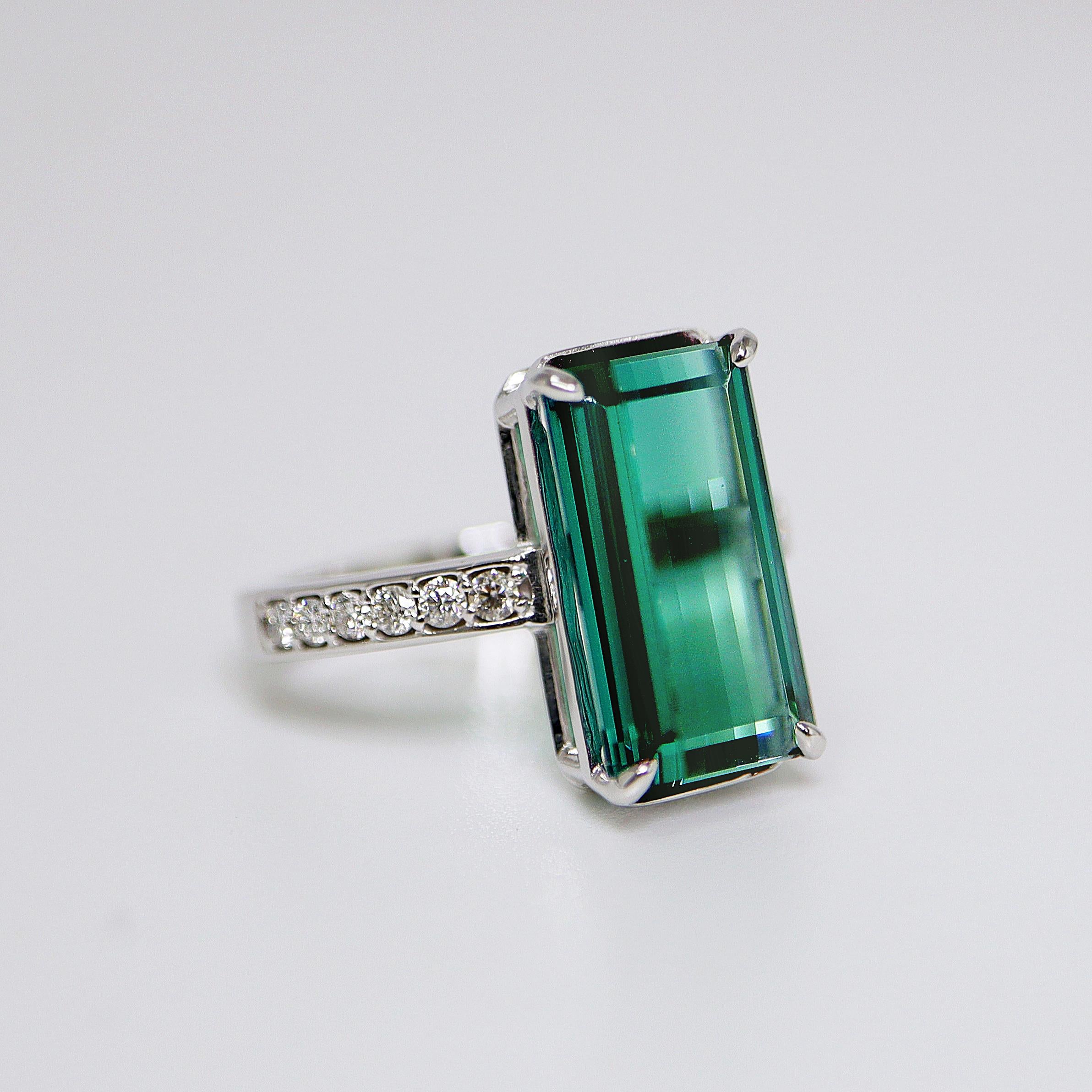 Contemporary IGI 18k 5.17 Carat Tourmaline Antique Art Deco Style Engagement Ring