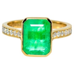Bague de fiançailles IGI en or jaune 18K 3.53 Ct Emerald Antique Art Deco