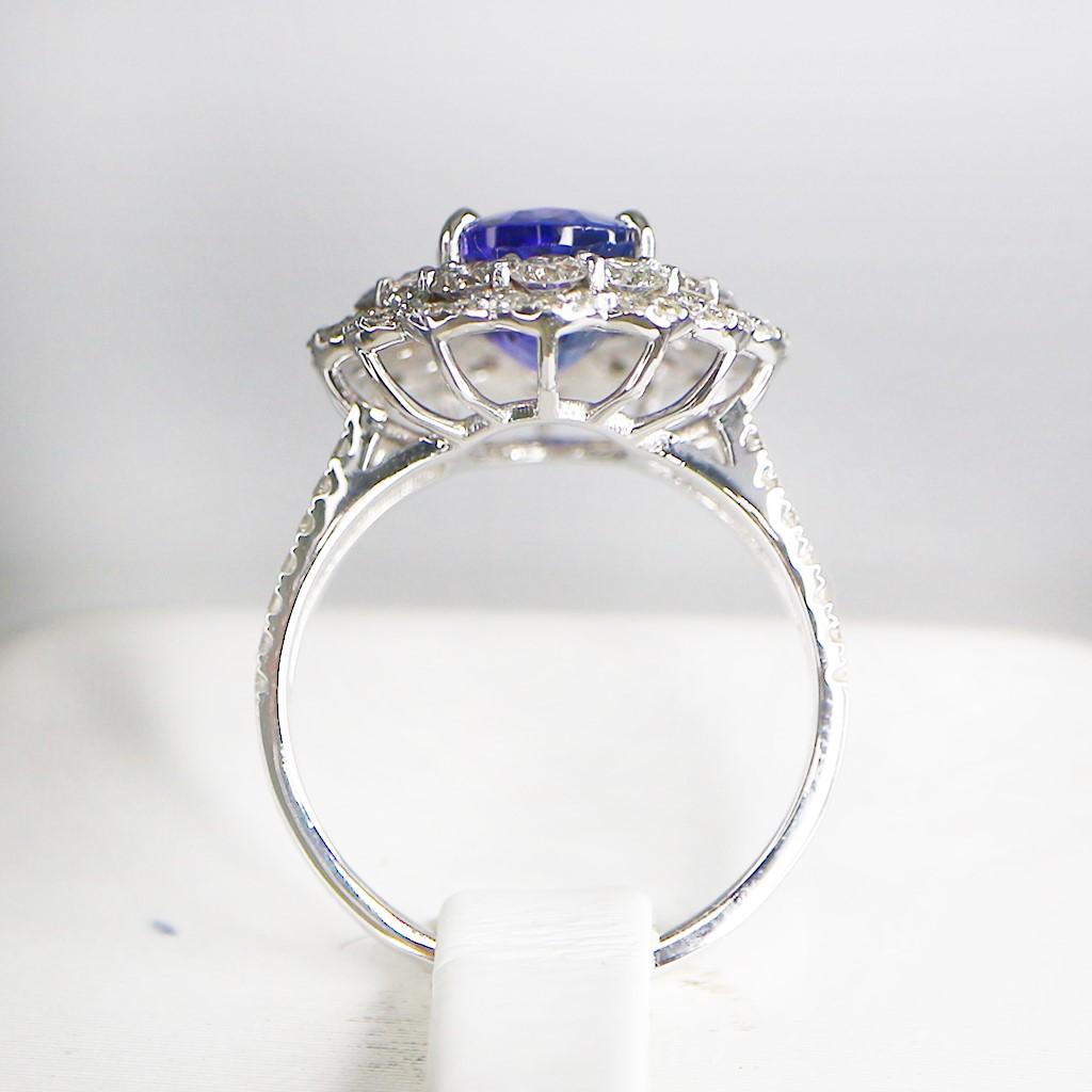 IGI 14K 3.00 Carat Tanzanite&Diamonds Antique Art Deco Engagement Ring For Sale 3