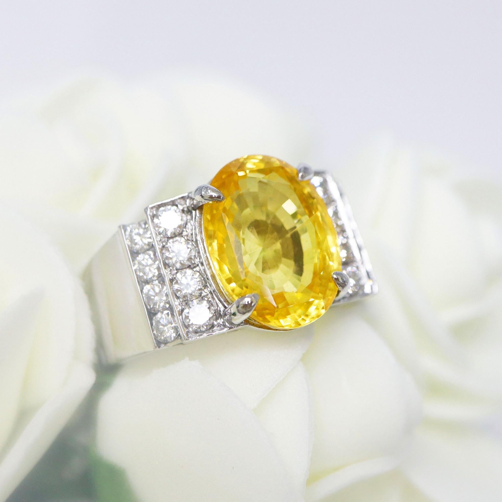 IGI PT950 9.54 Ct Unheated Yellow Sapphire Antique Art Deco Engagement Ring For Sale 4