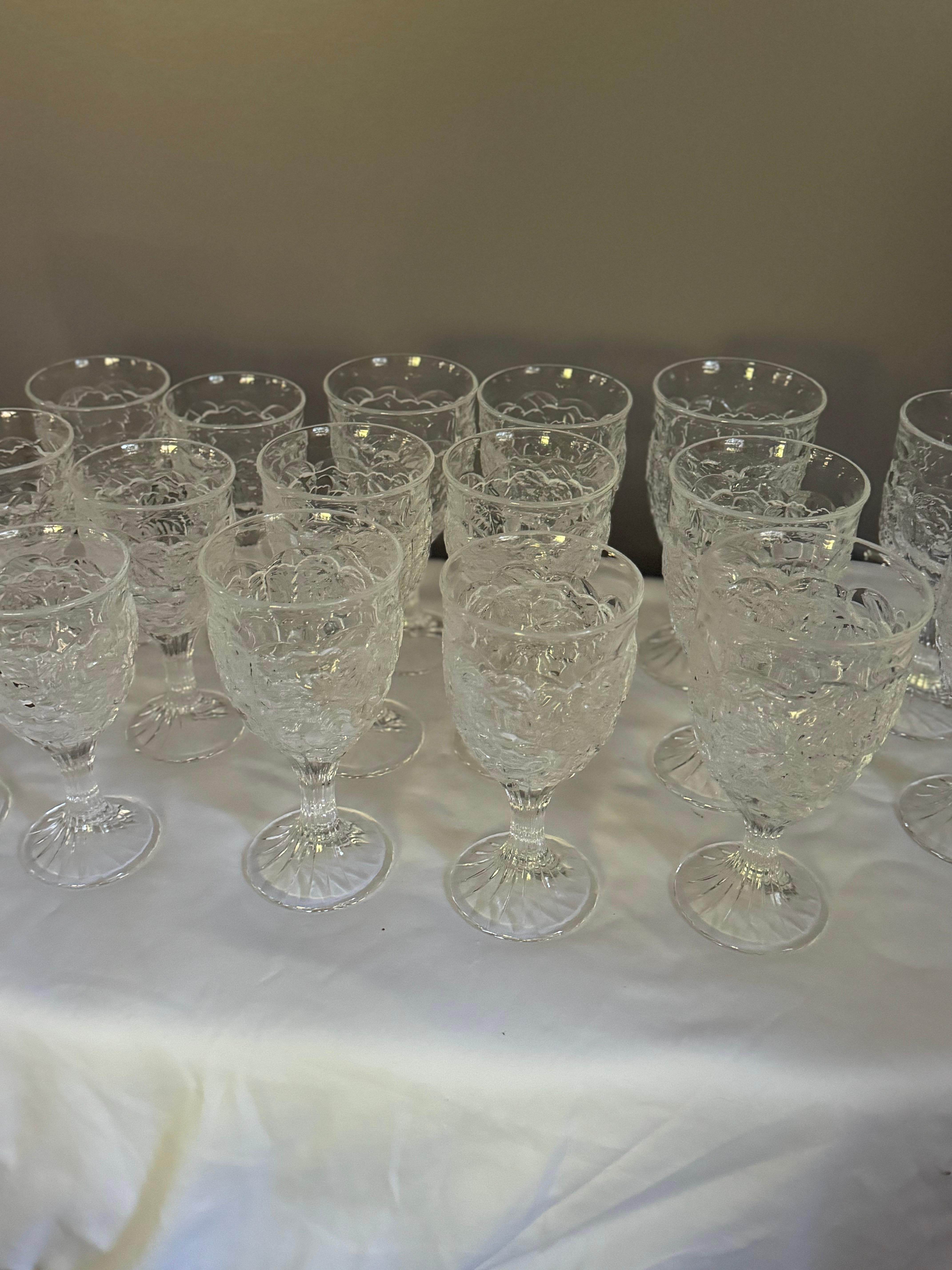Vetro Bicchieri da tè e da vino Noritake Clear Arbor d'epoca - Bicchieri di cristallo in vendita