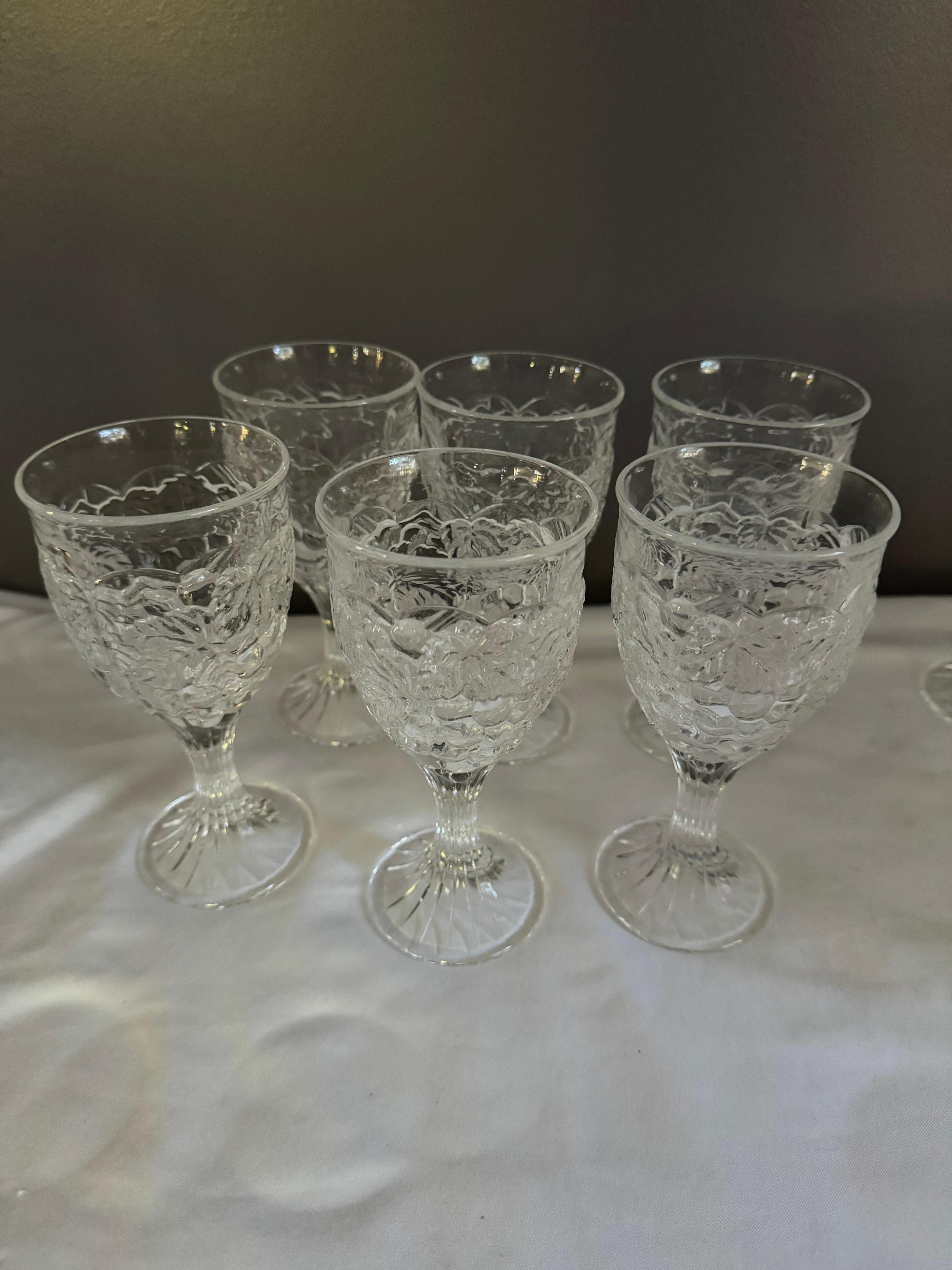 Bicchieri da tè e da vino Noritake Clear Arbor d'epoca - Bicchieri di cristallo in vendita 1