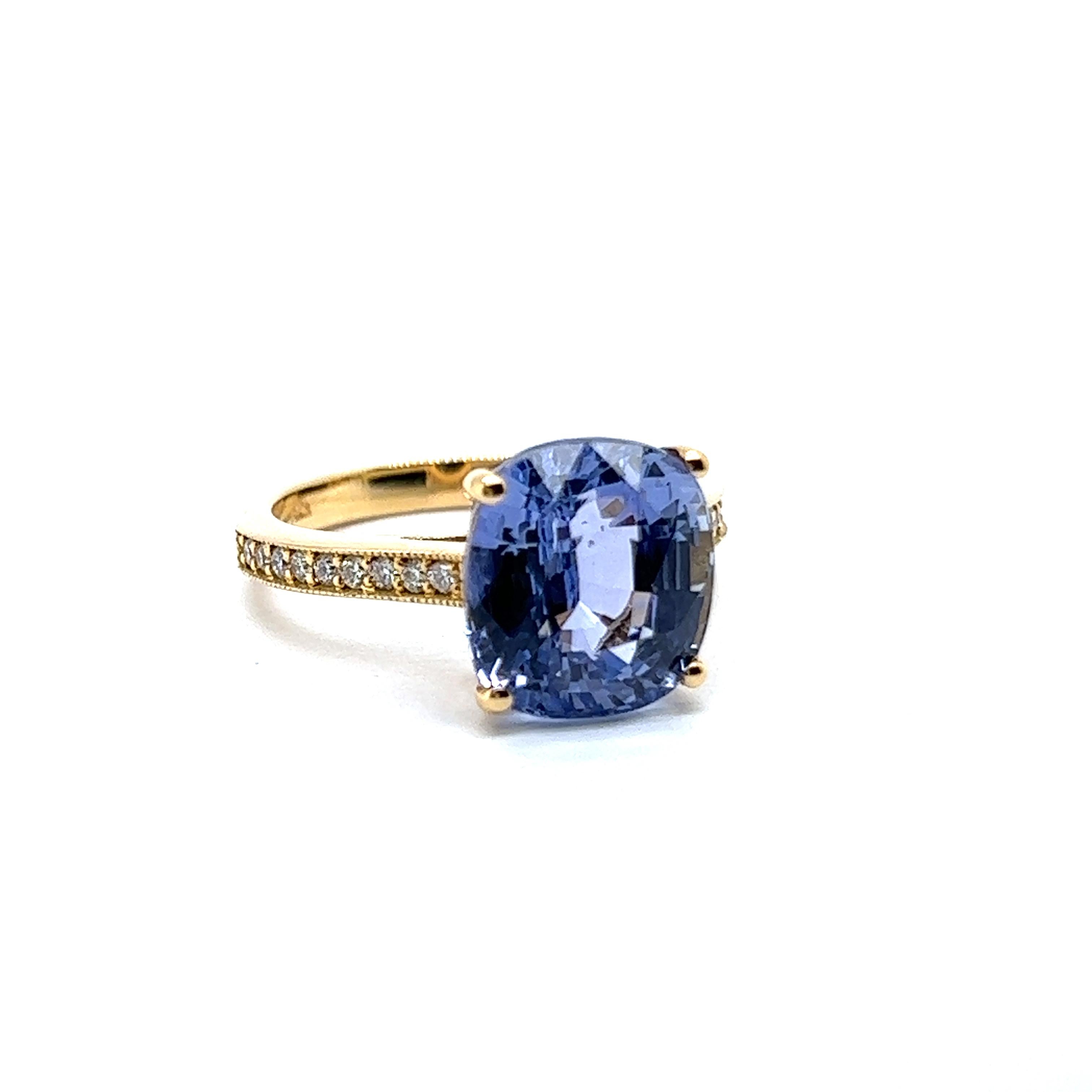 Women's or Men's Blue Sapphire NTE Ring with Diamonds in Yellow 18 Karat Gold For Sale