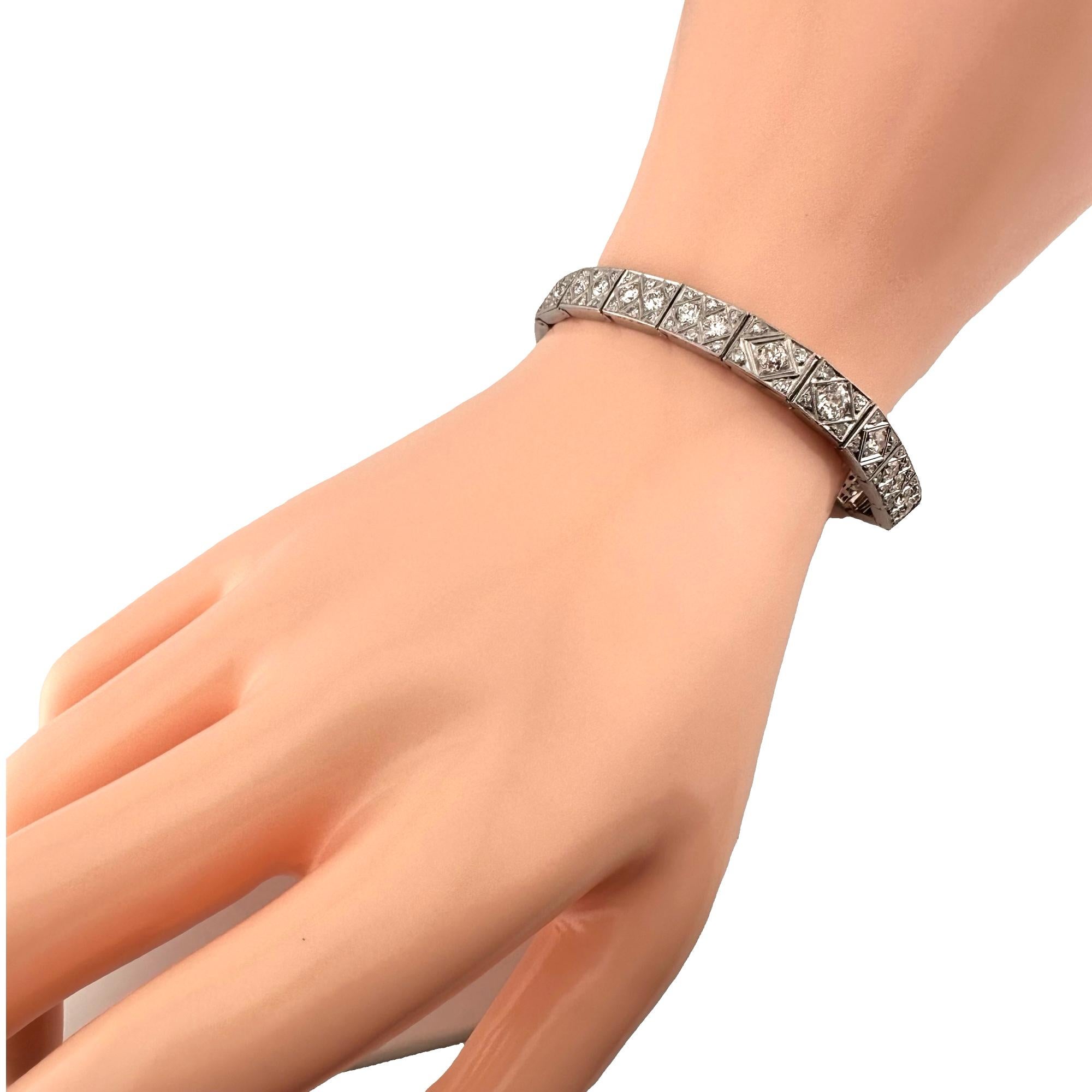 Antique Diamond Old Cuts Bracelet
Style:  Bracelet
Total Cara Weight:  5.00 tcw 
Metal:  14k White Gold - 18.7 grams
Size:    6.75' Inches - 6 mm width
Hallmark:   14k
Includes:   Elegant Bracelet Box

Sku##19300TOFC-5tcw/FGH-VSSI