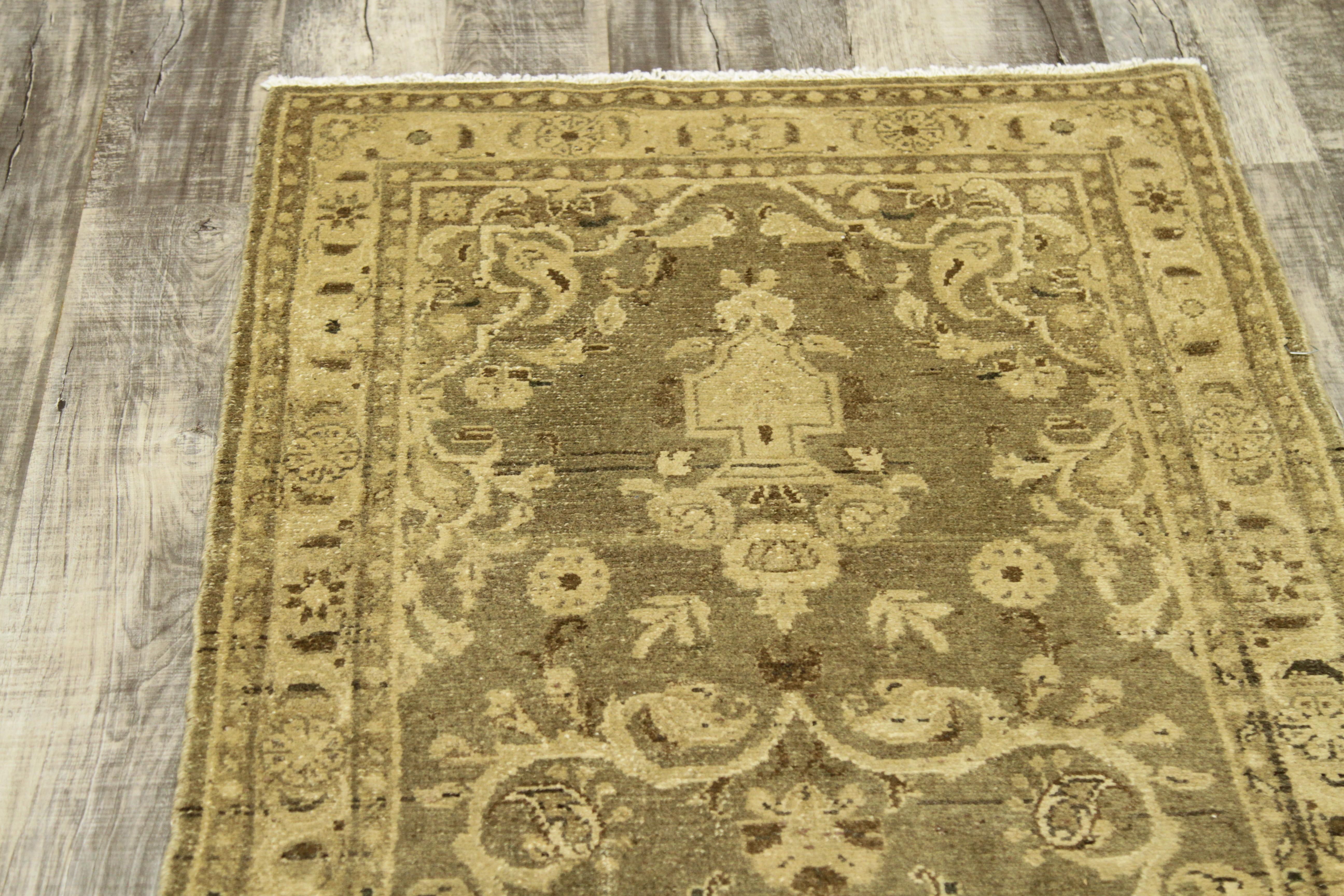 Antique Persian Rug Filled with Hamedan Design Patterns from the 1950s For Sale 5