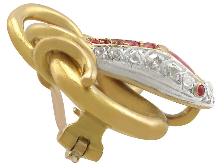 Antique Victorian Ruby and Diamond 22K Yellow Gold Snake Brooch In Excellent Condition For Sale In Jesmond, Newcastle Upon Tyne