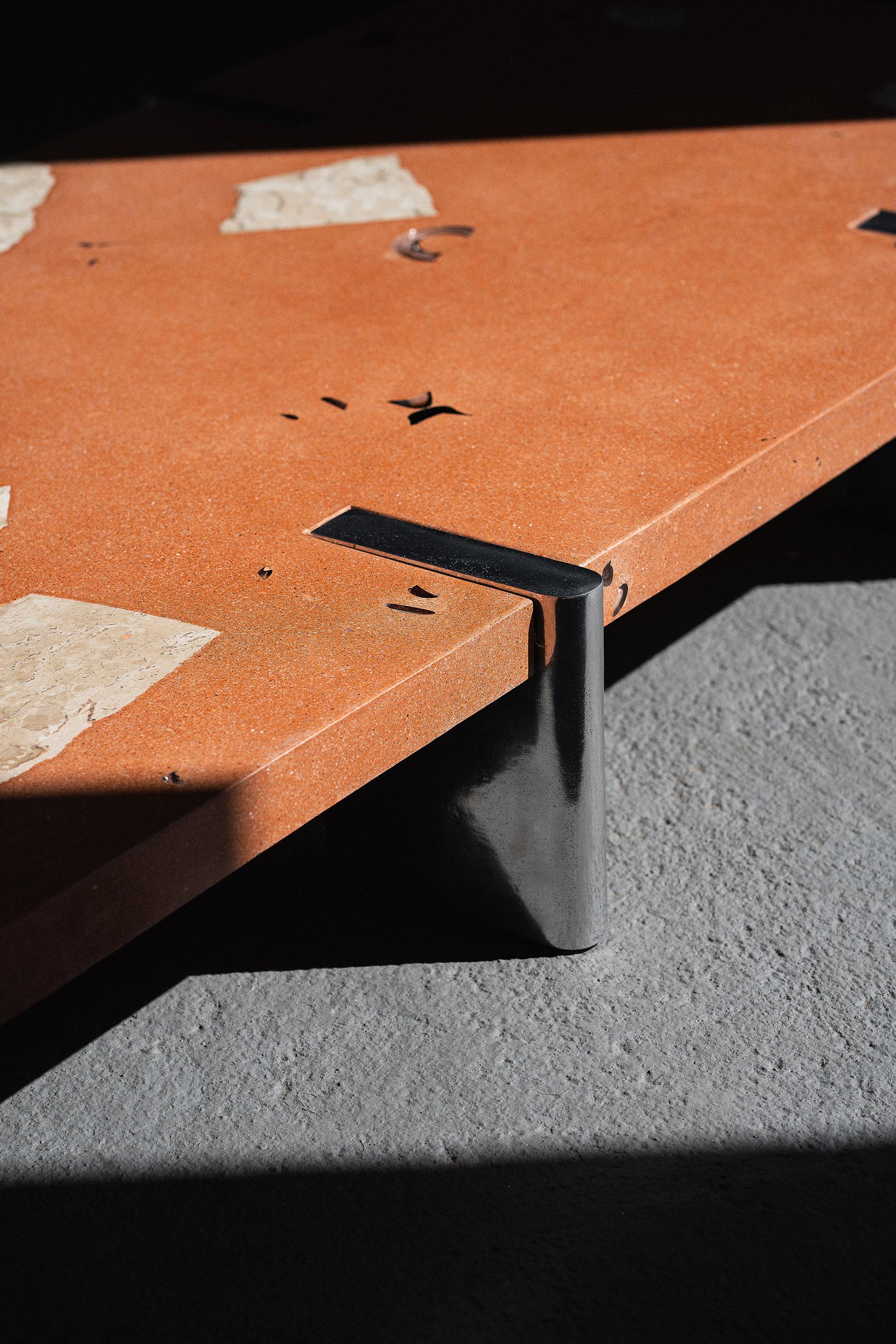 Brésilien Table basse NU en vente
