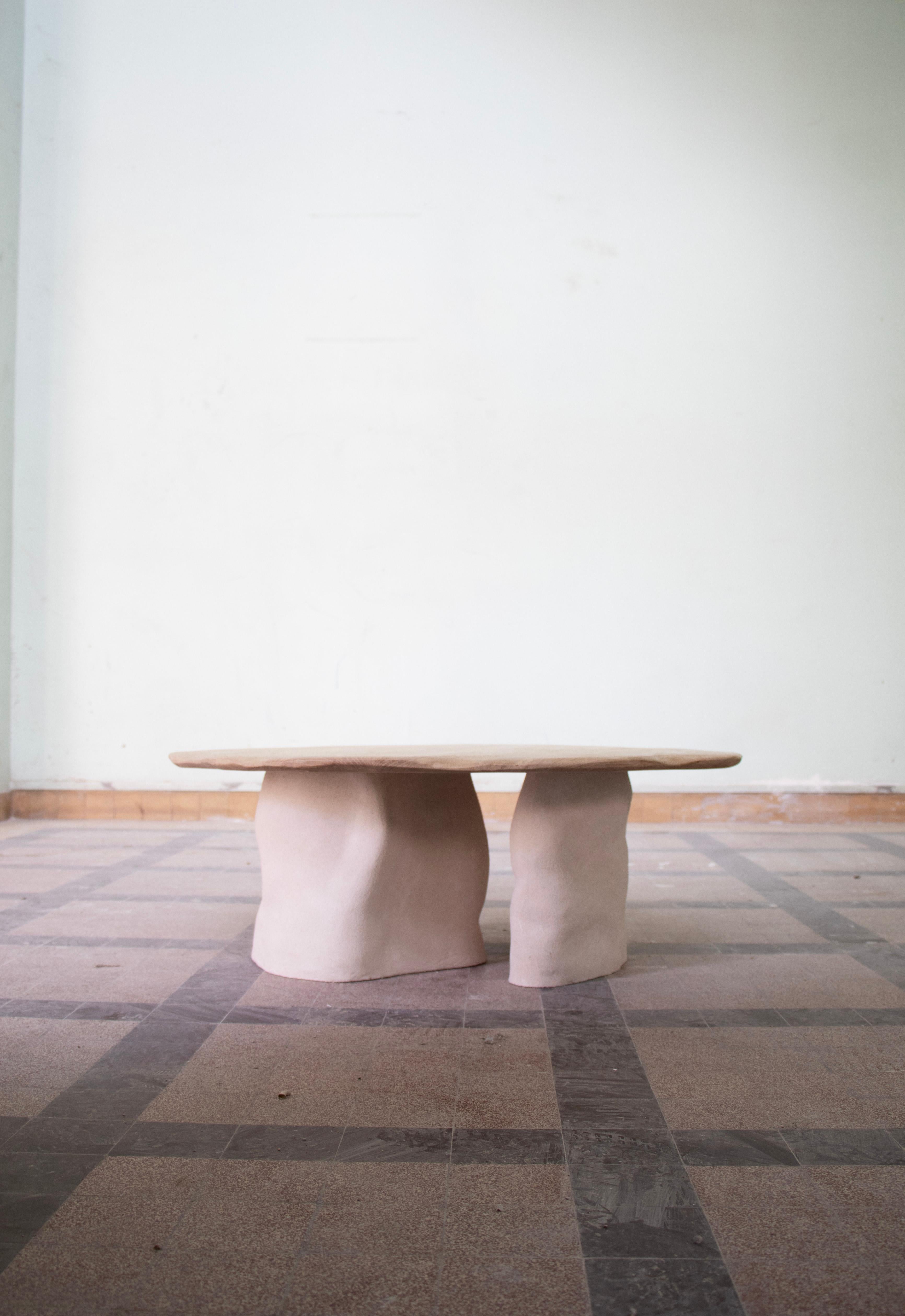 Mesa Nü de Roble Francés y Gres Chamotte Blanco de Alice Lahana Studio Siglo XXI y contemporáneo en venta