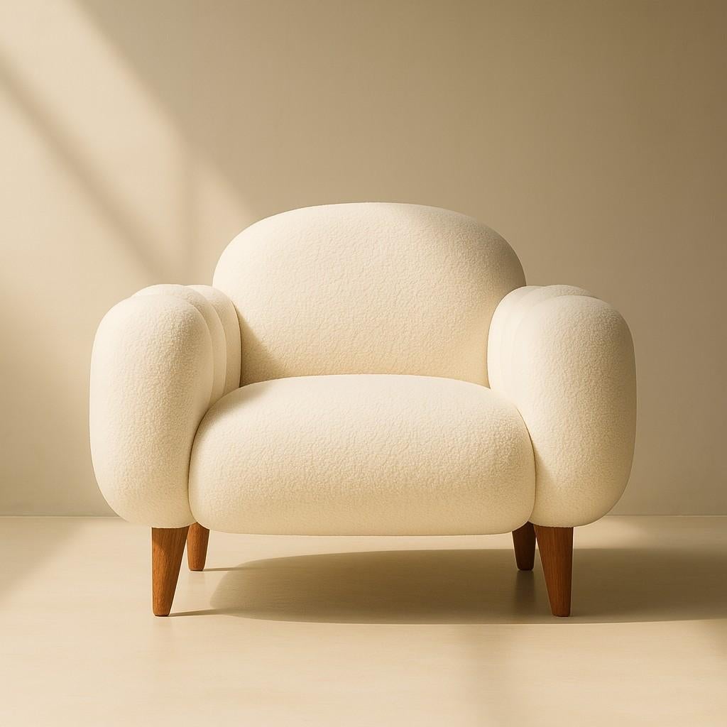 Moderne Fauteuil Nuage Blanc - Accoudoirs pétales bouclés ivoire, pieds en noyer par Sid/One Design en vente