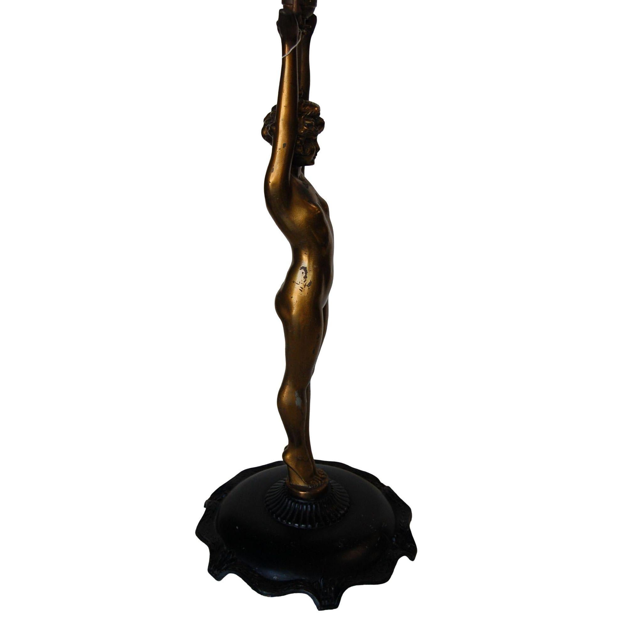 Américain Nuart Bronze - Lampe de table d'appoint en forme de femme nue sur pied en vente