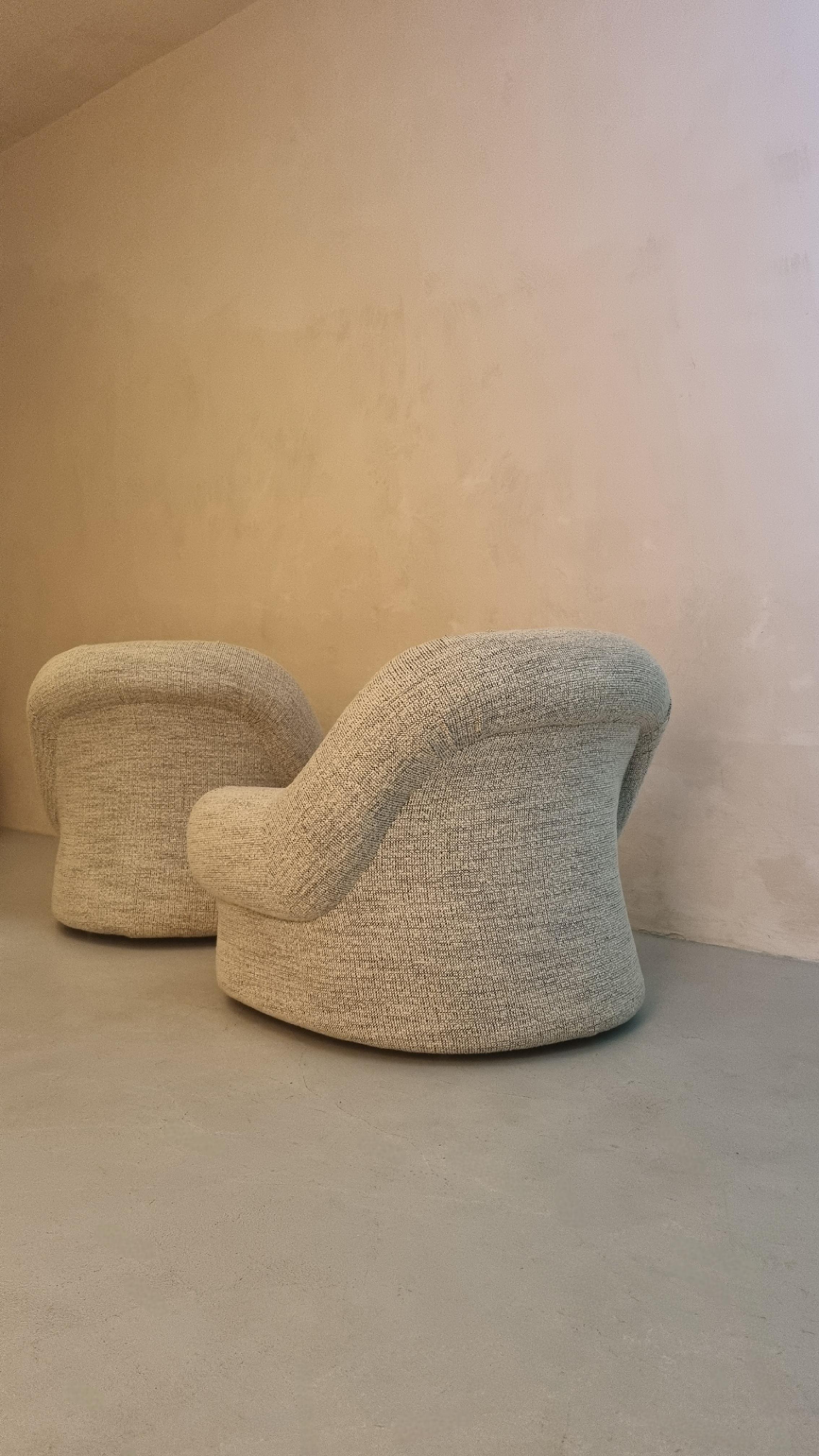 Italiano Nuava armchairs designed by Emilio Guarnacci & Felix Padovano for 1P 1969