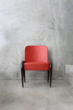 Chaise en cuir rouge vif et frêne massif laqué brillant par Casa Casati
