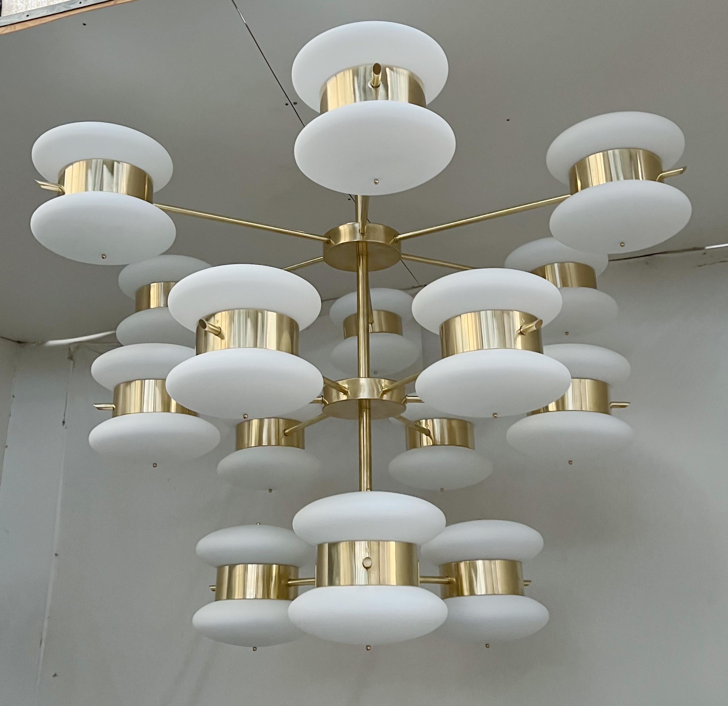 Nube Chandelier by Fabio Ltd In New Condition For Sale In Los Angeles, CA