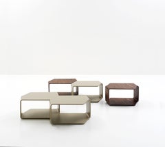 Mesa Circus Nube Italia en madera lacada beige de Mario Ferrarini