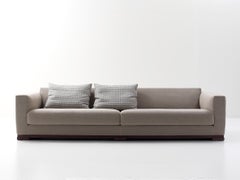 Sofá Nube Italia Kybos en tela beige suave by Mario Ferrarini