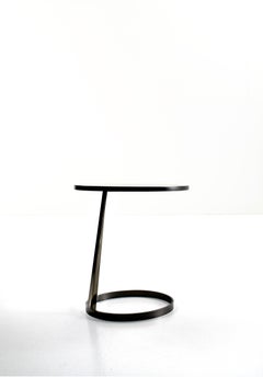 Mesa Nube Italia Rise de madera lacada en negro de Marco Corti