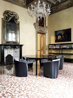 Nube Italia Poltrona Sir in oro con schienale nero di Carlo Colombo