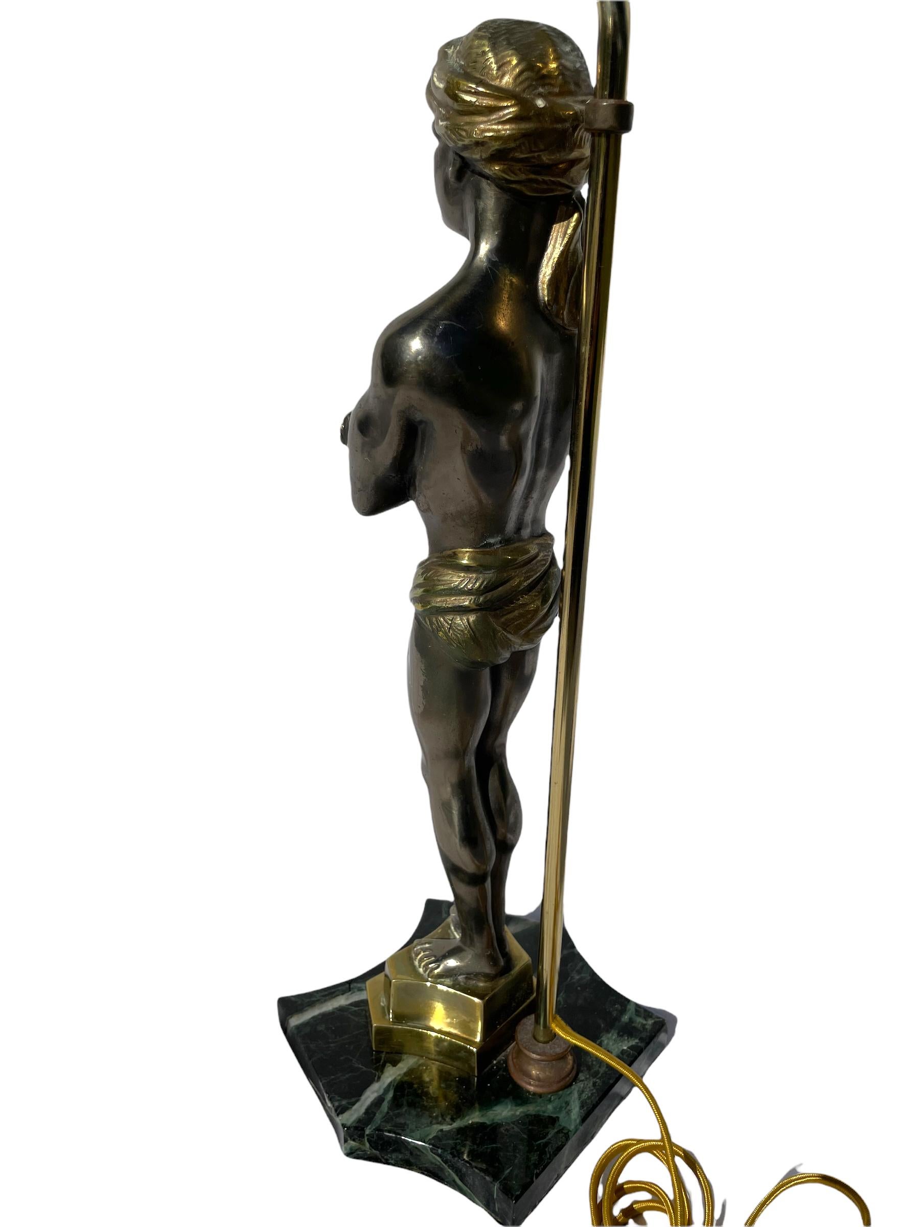 Nubian Neoclassical Bronze Table Lamp  For Sale 6