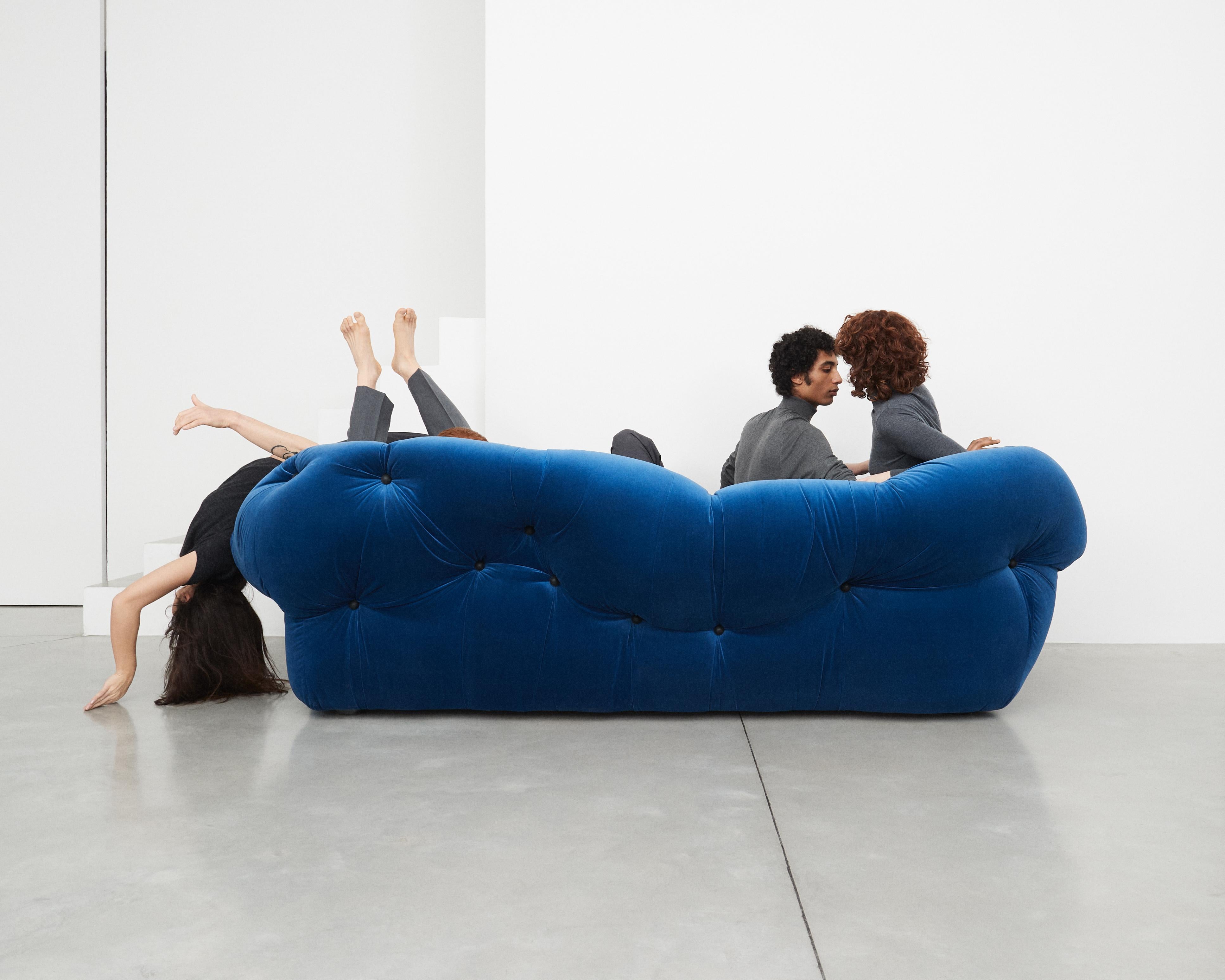 Nubola 238 Velvet Sofa in Cobalt by Gaetano Pesce For Sale 8