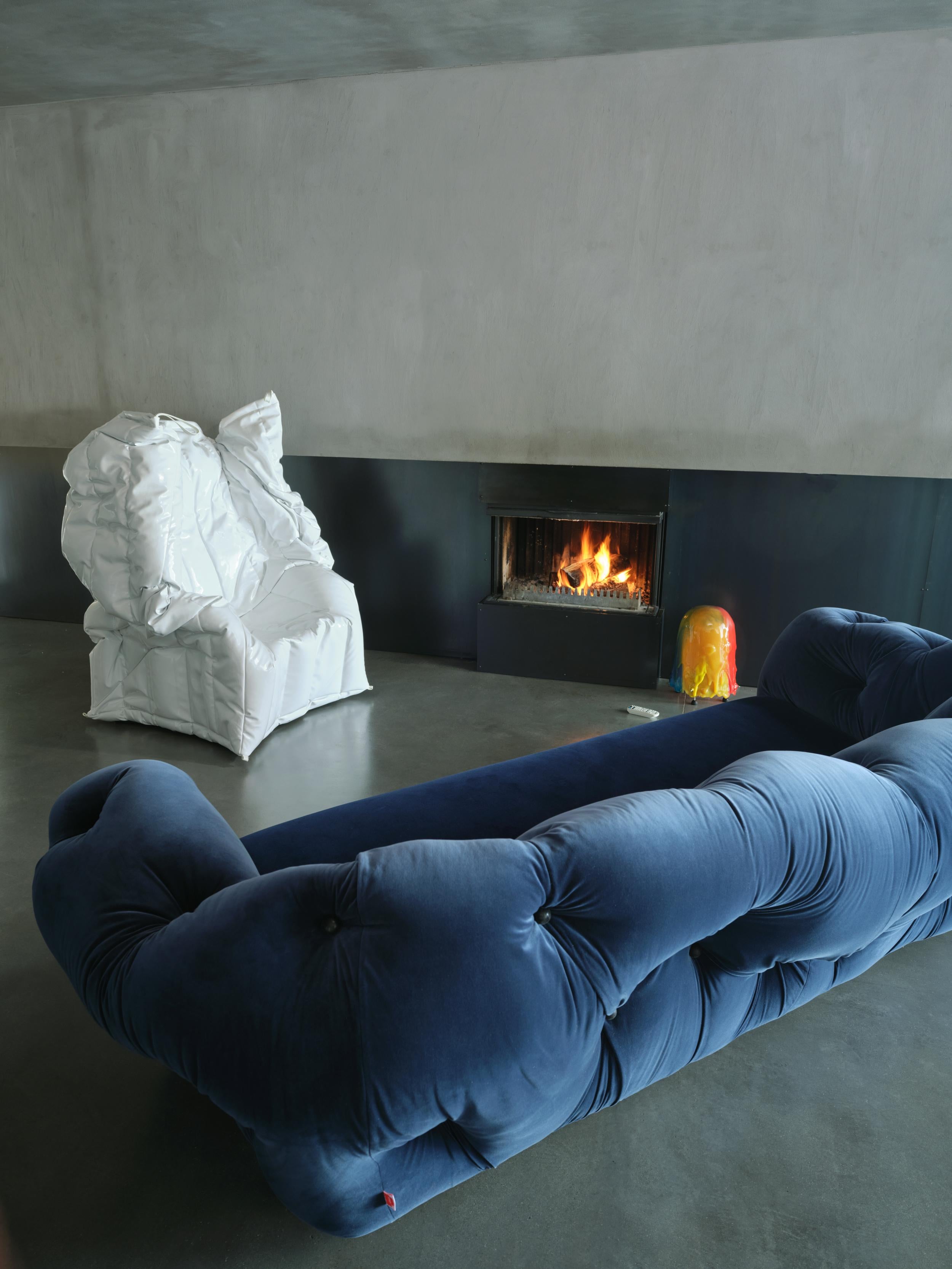 Nubola 238 Velvet Sofa in Cobalt by Gaetano Pesce For Sale 11