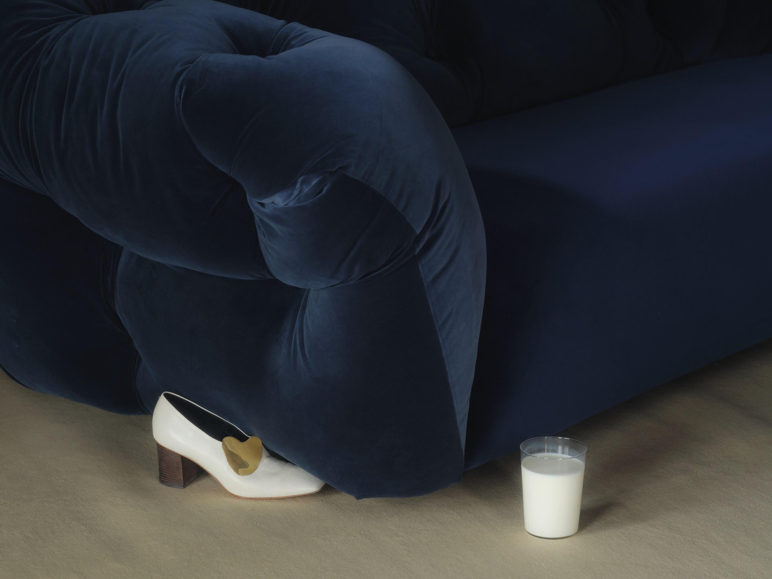 Nubola 238 Velvet Sofa in Cobalt by Gaetano Pesce For Sale 15