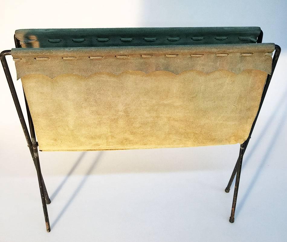 Nubuck Leather Magazine Rack, 1970s In Good Condition For Sale In Delft, NL