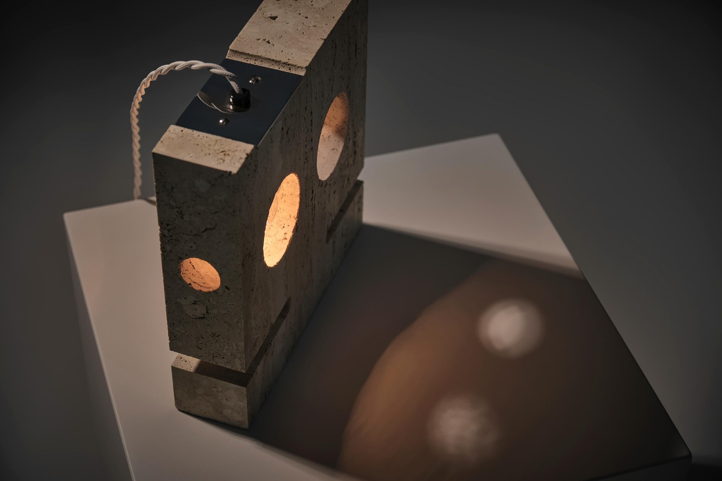 Nucleo Sormani Travertine table lamp, Italy ca. 1970 For Sale 4