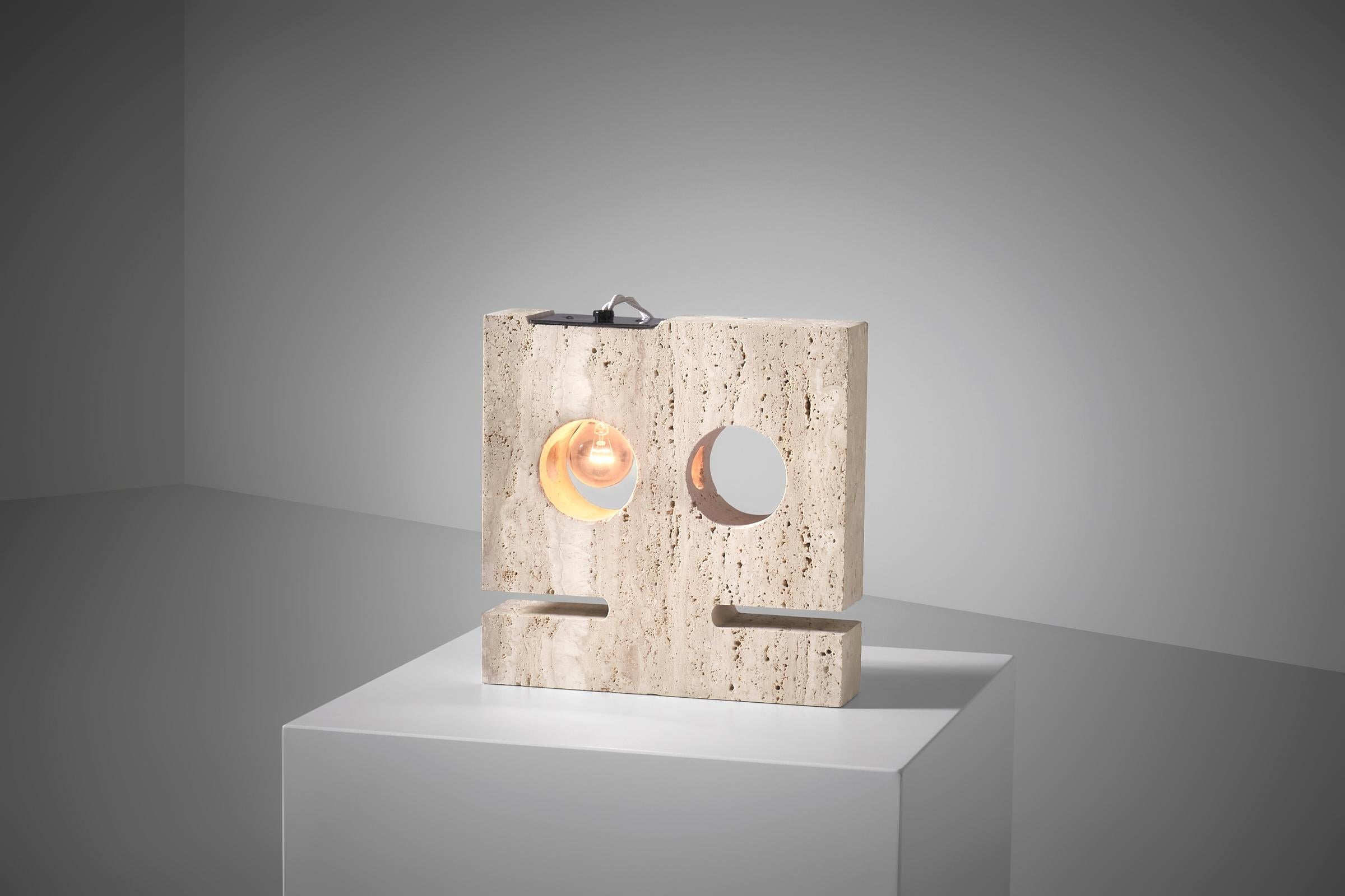 Nucleo Sormani Travertine table lamp, Italy ca. 1970 For Sale 2
