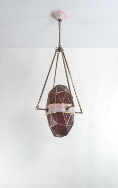 Ciondolo contemporaneo Nucleus Blush/ Ottone, onice, vetro colorato/ Kalin Asenov