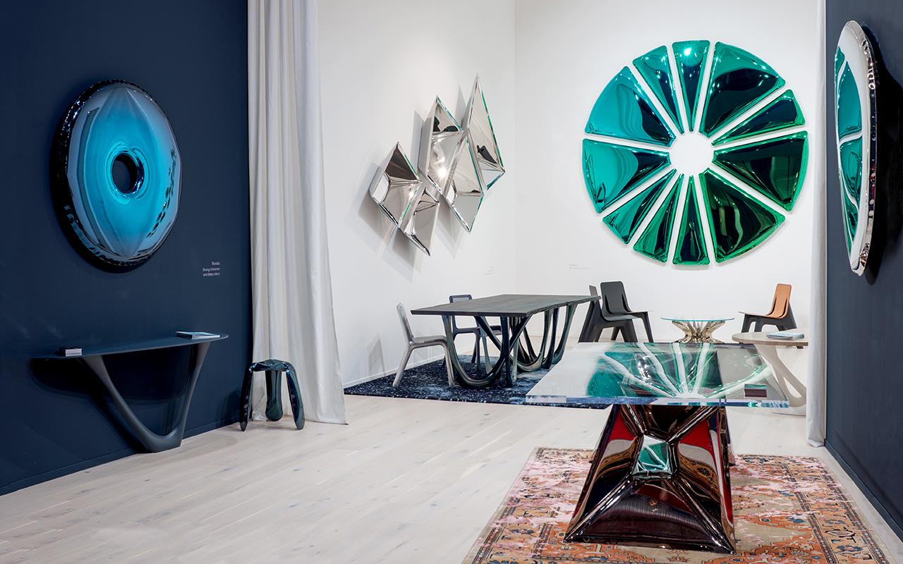 Nucleus Gradient: contemporary mirrors or wall sculpture by Zieta Prozessdesign

Stainless steel
Gradient of two colors: blue / green
Measures: 300 x 6 cm

Zieta is best known for his collection of stools “Plopp” made through the technologist