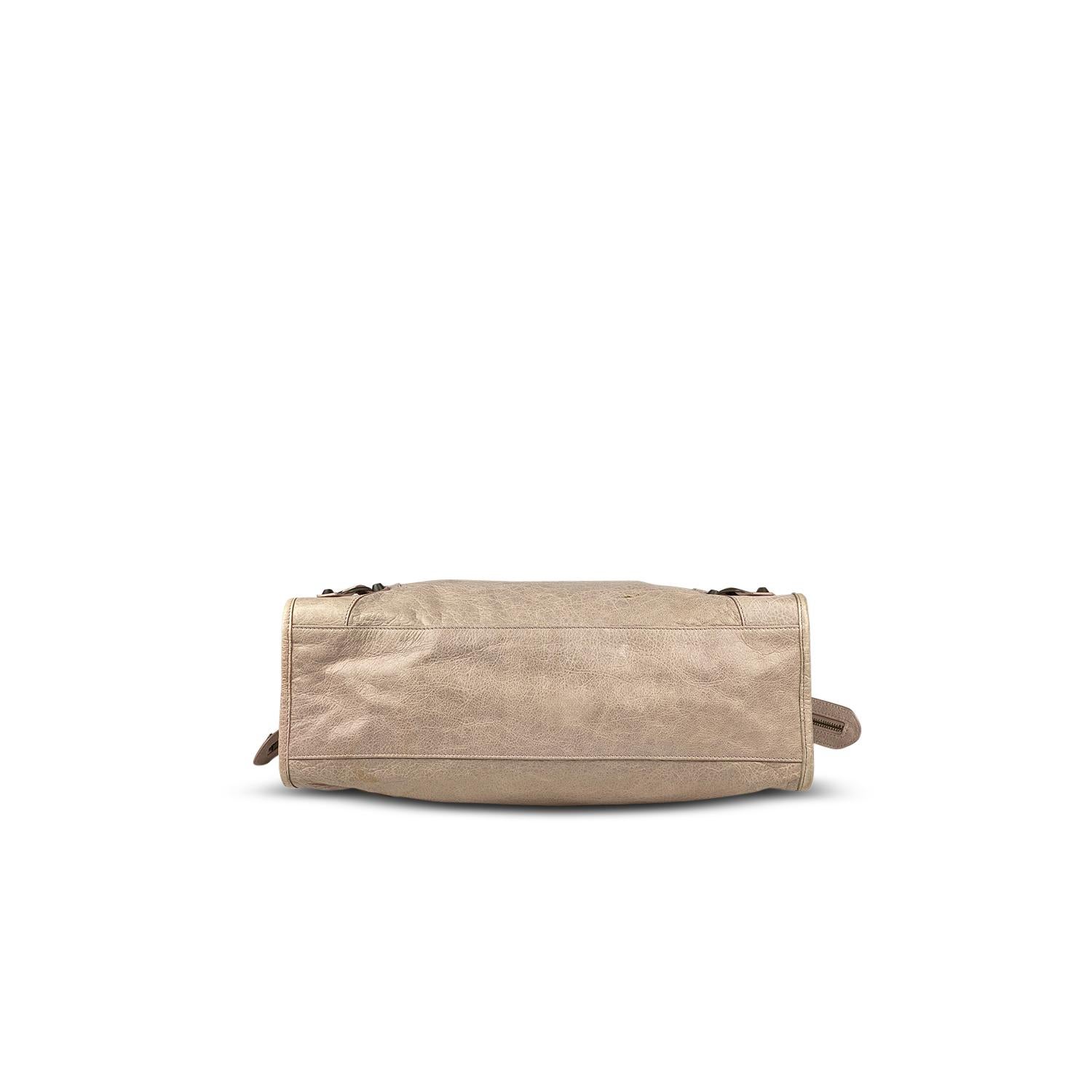 nude balenciaga bag