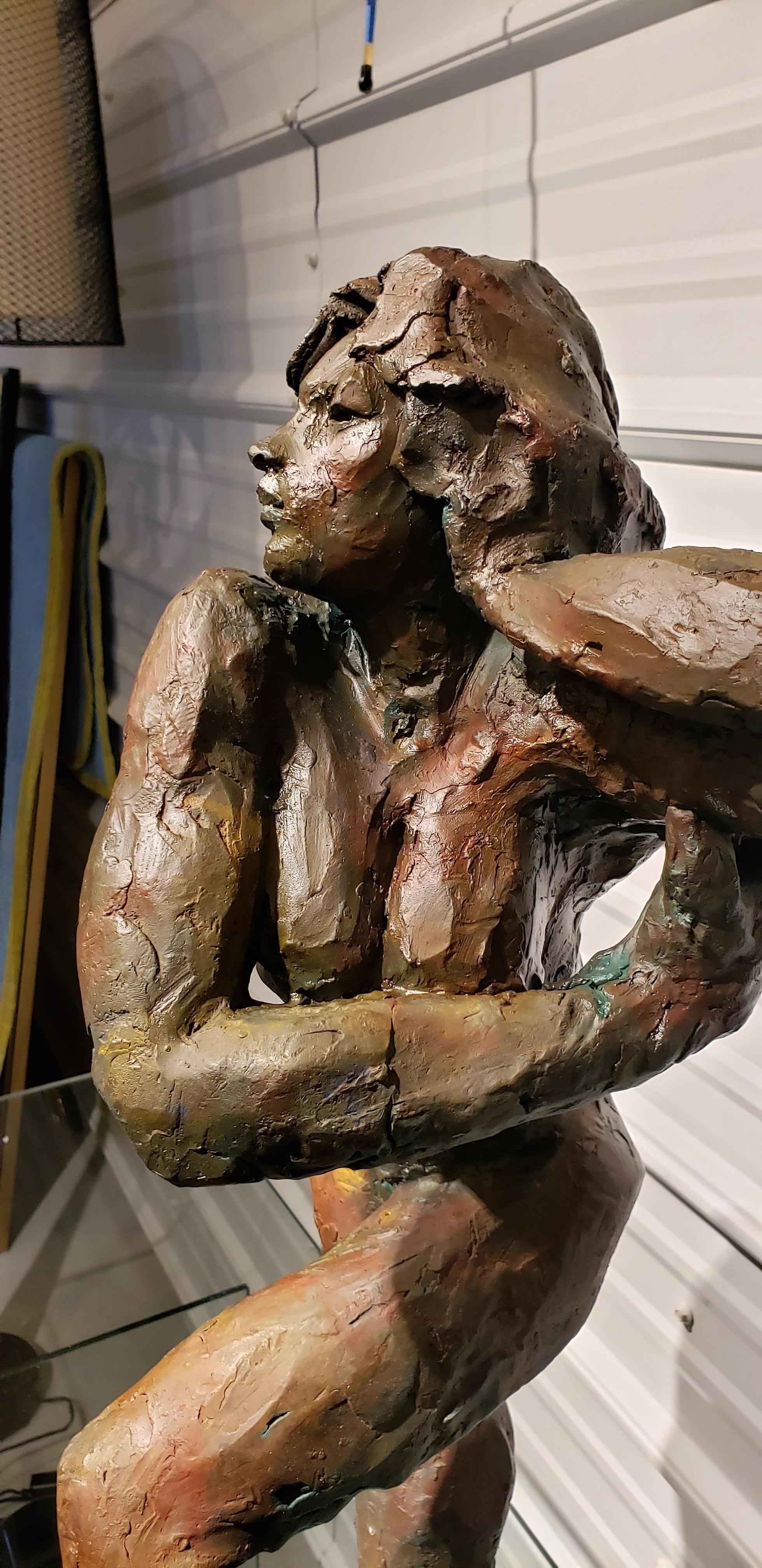 Nudefarbene Bronze-Skulptur von James Maher (Gegossen) im Angebot