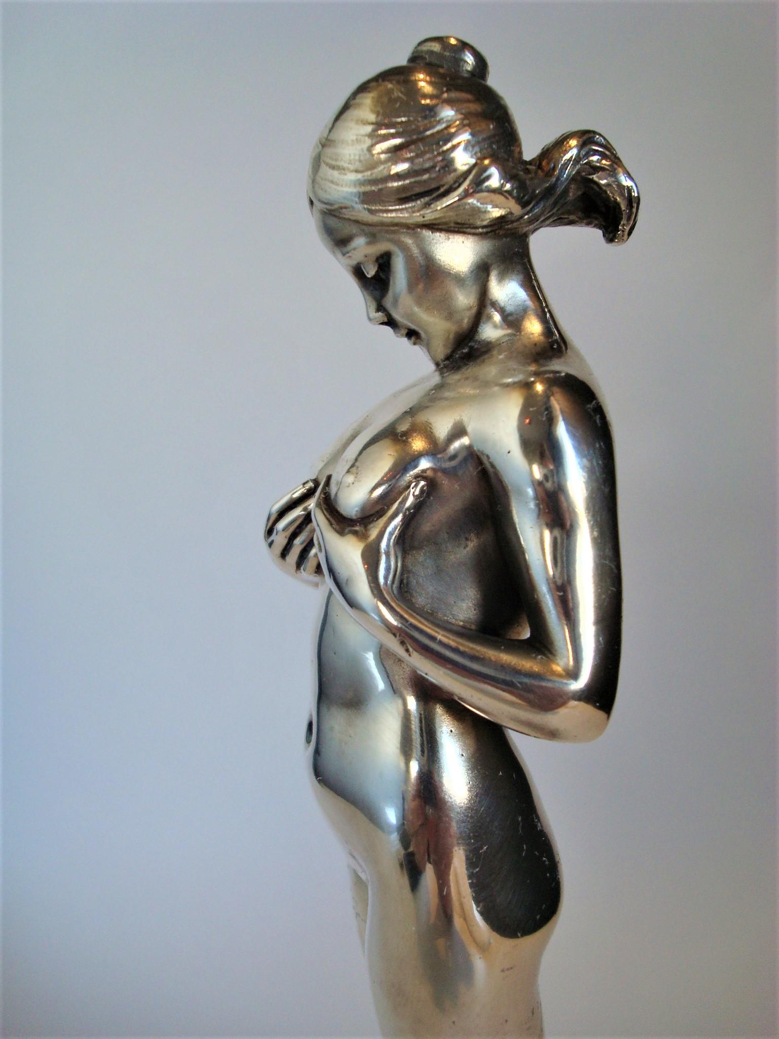 Mascota de coche desnuda / Adorno de capota, de Antoine Bofill, francés, circa 1920 Francés en venta