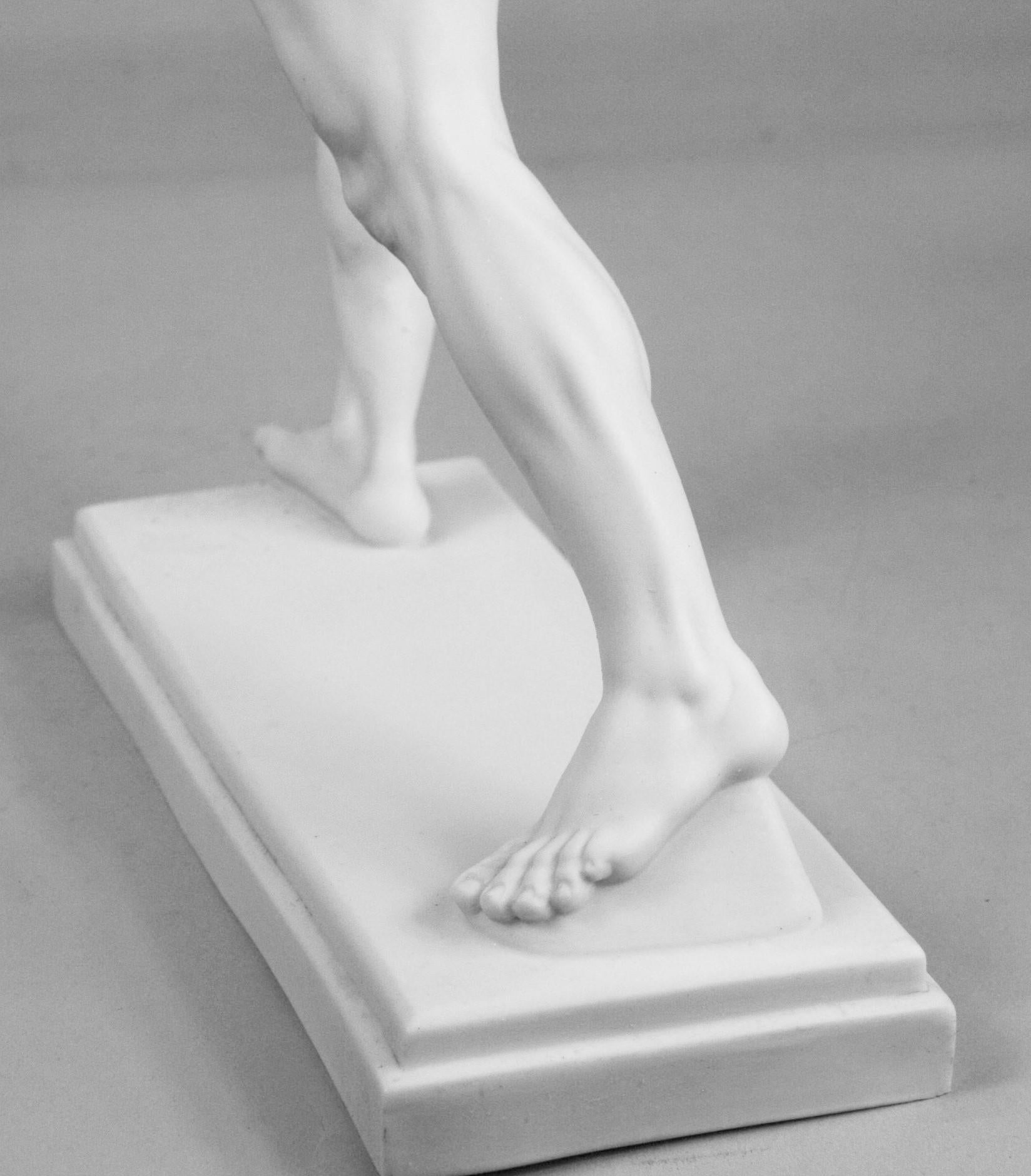 Nude Classical Greek Runner Sculpture 11