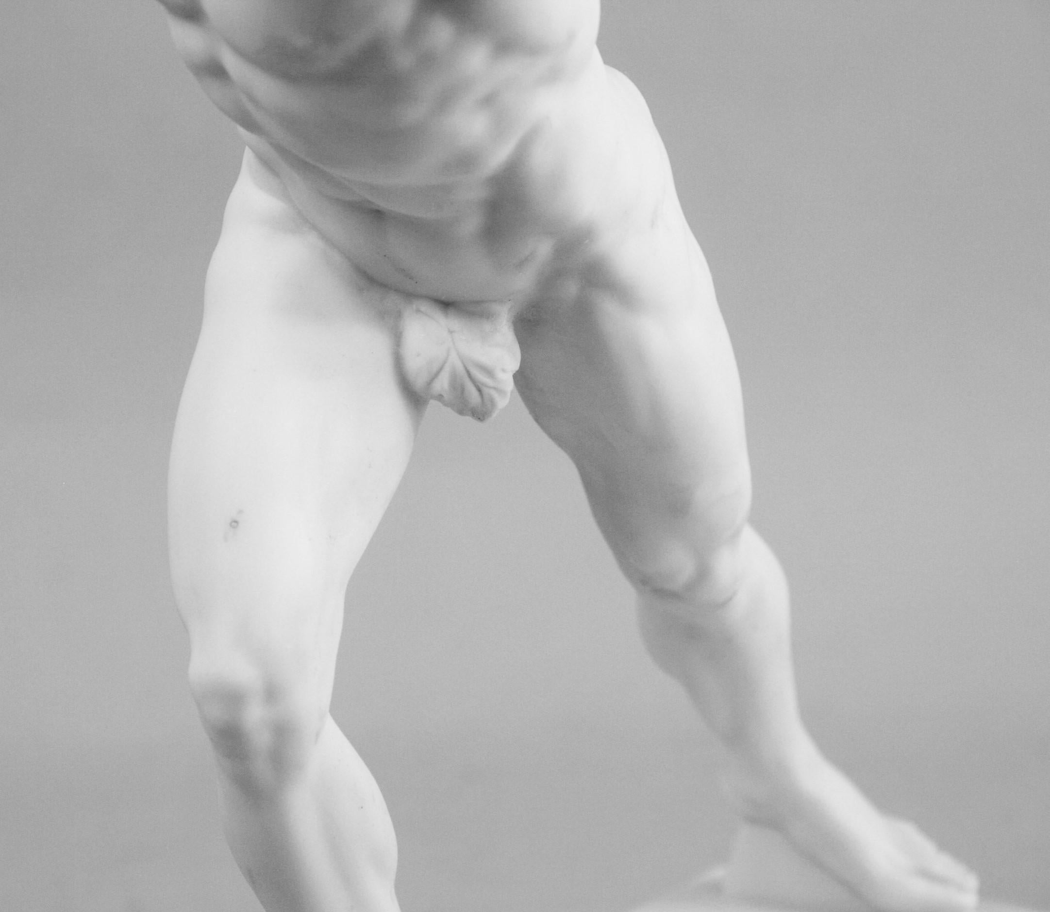 Nude Classical Greek Runner Sculpture 1
