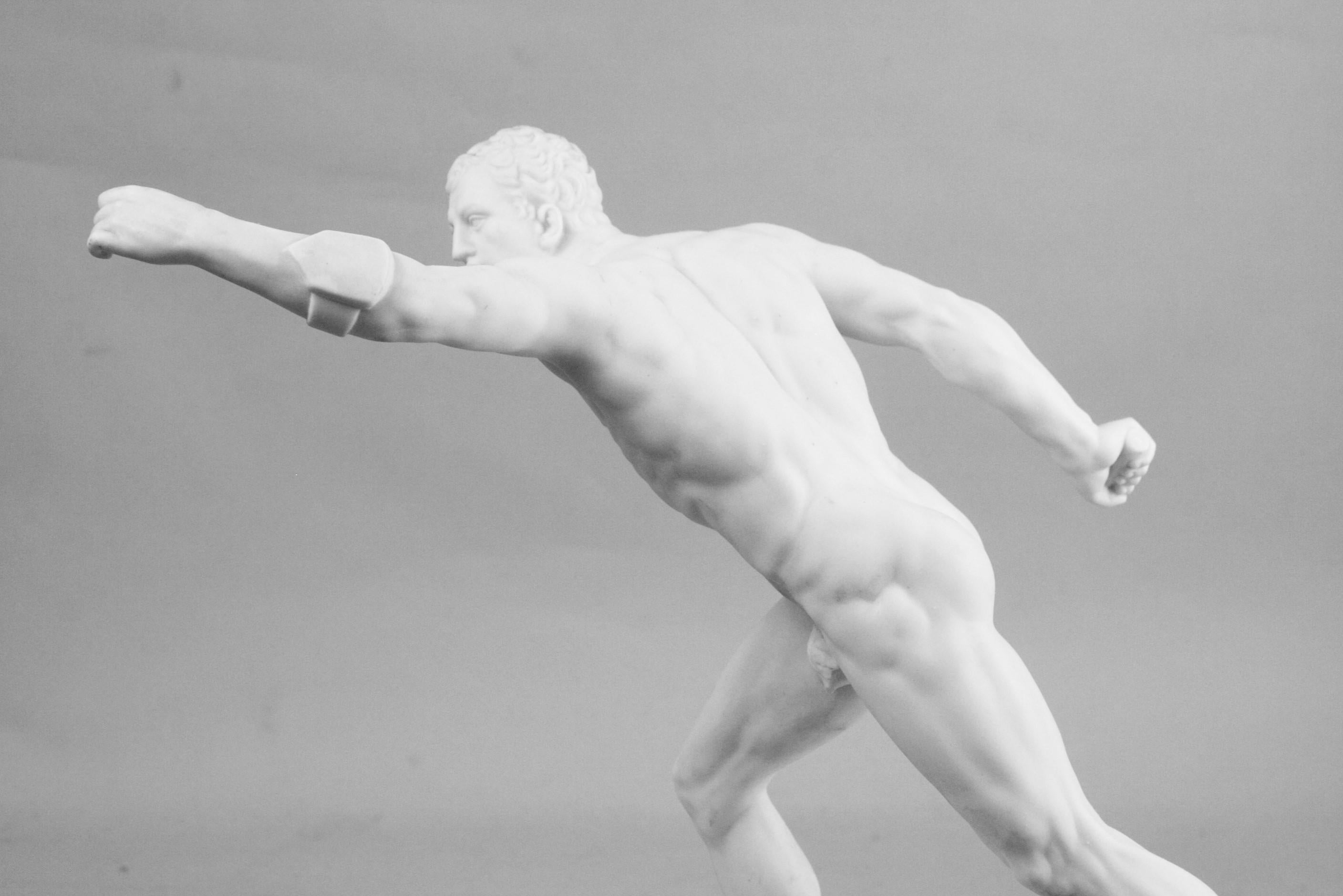 Nude Classical Greek Runner Sculpture 3