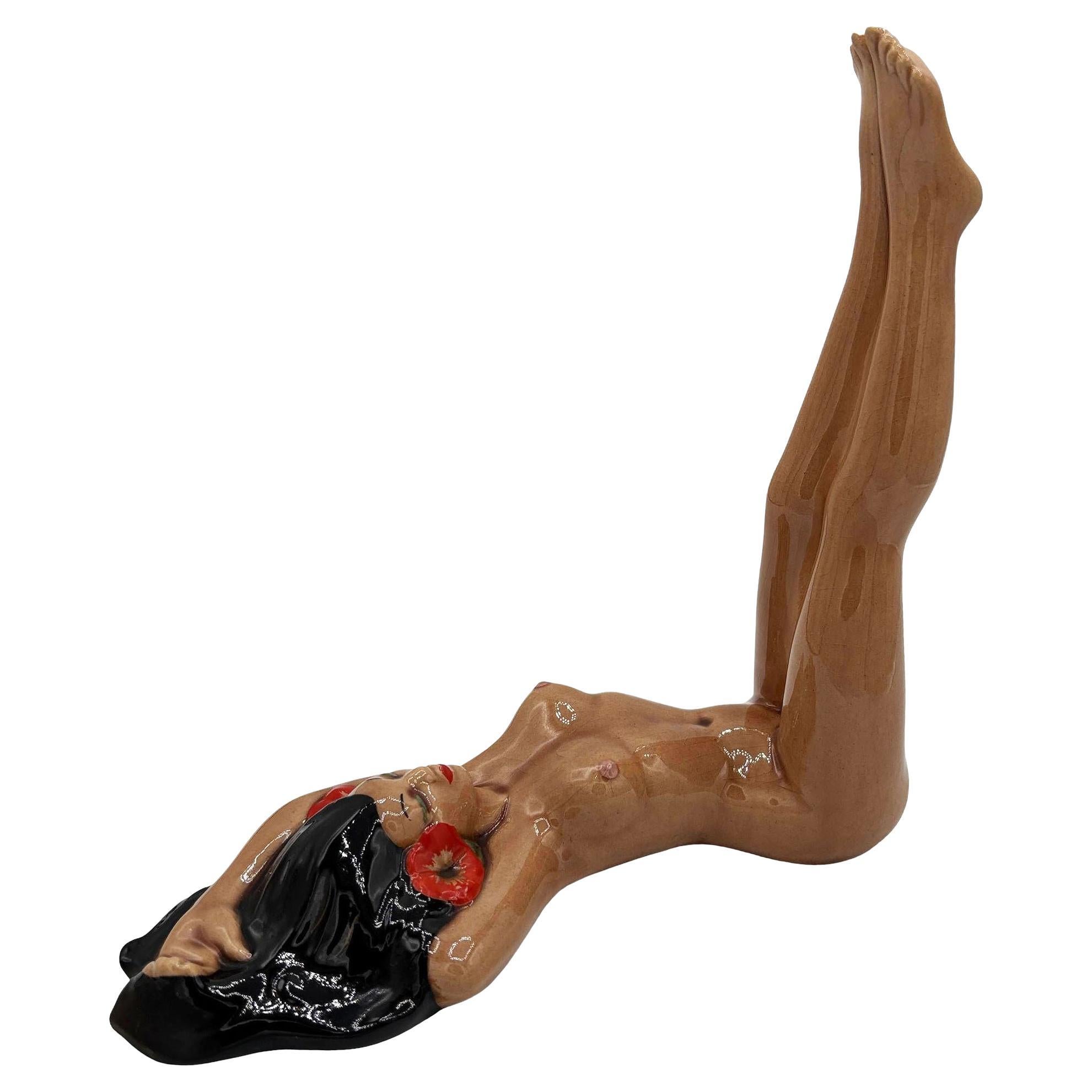 Fille hawaïenne nue California Pottery Wall Art by Dorothy Kindell en vente