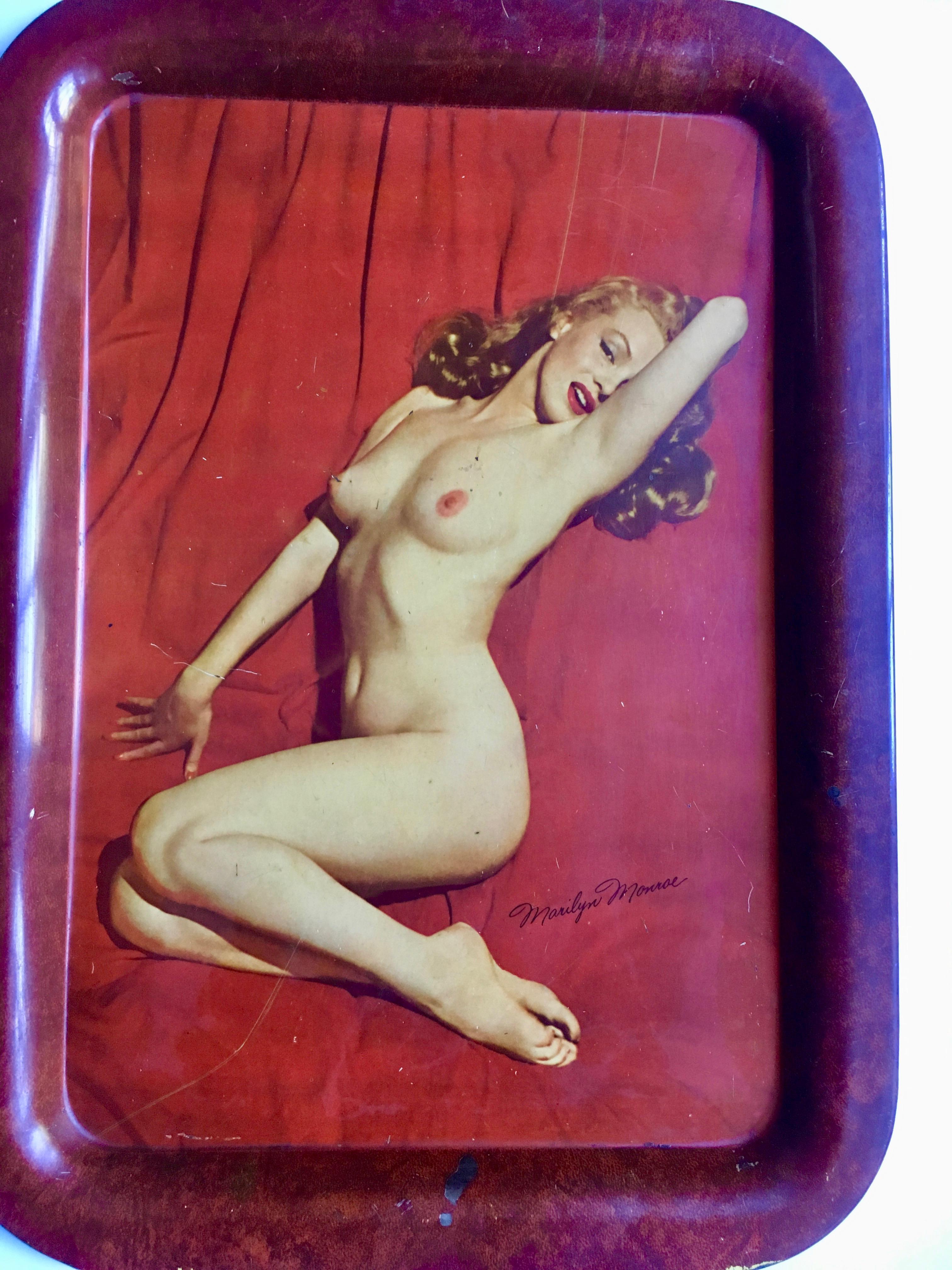 Quite possibly the most famous nude images ever, Marilyn Monroe's nude images as then, Norma Jean Baker. The trays are original from the 1950s
A must have for the collector, especially those that entertain or like sex.