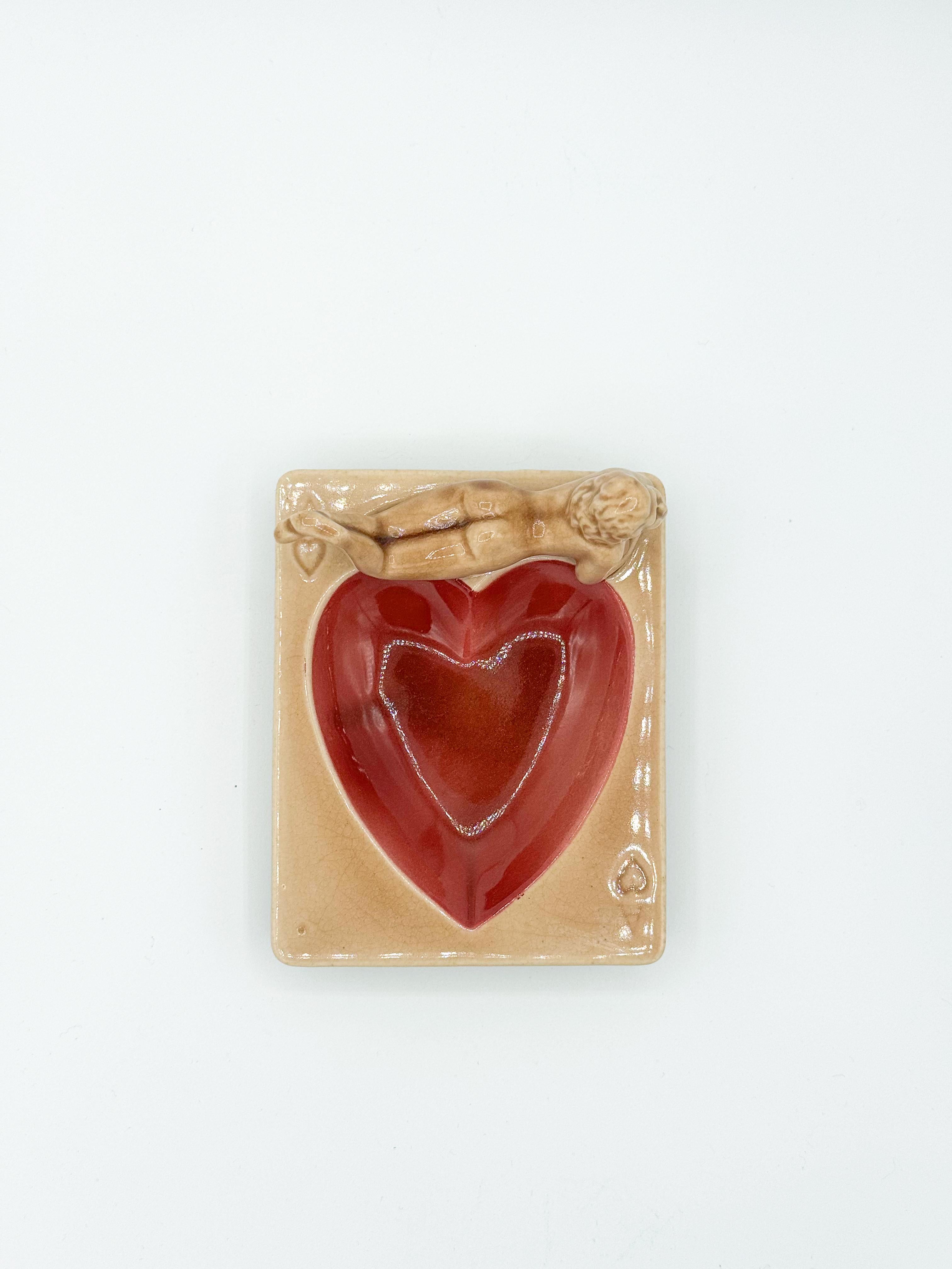Nude Pin up Ceramic Deck Aces Card Ashtray Heart Ashtray by Stafford Japan In Good Condition In Toronto, CA