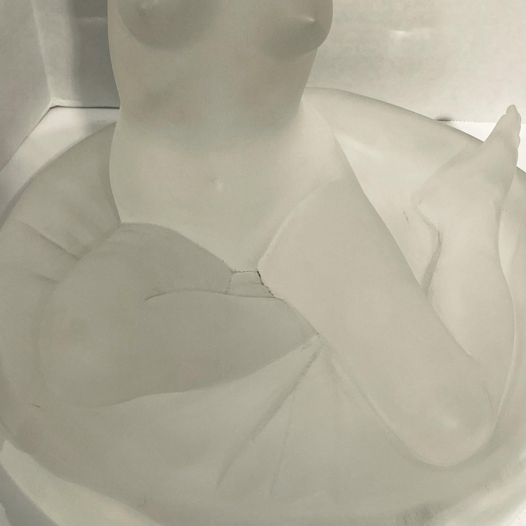 Nude Seated Female Lucite Sculpture In Good Condition For Sale In New York, NY