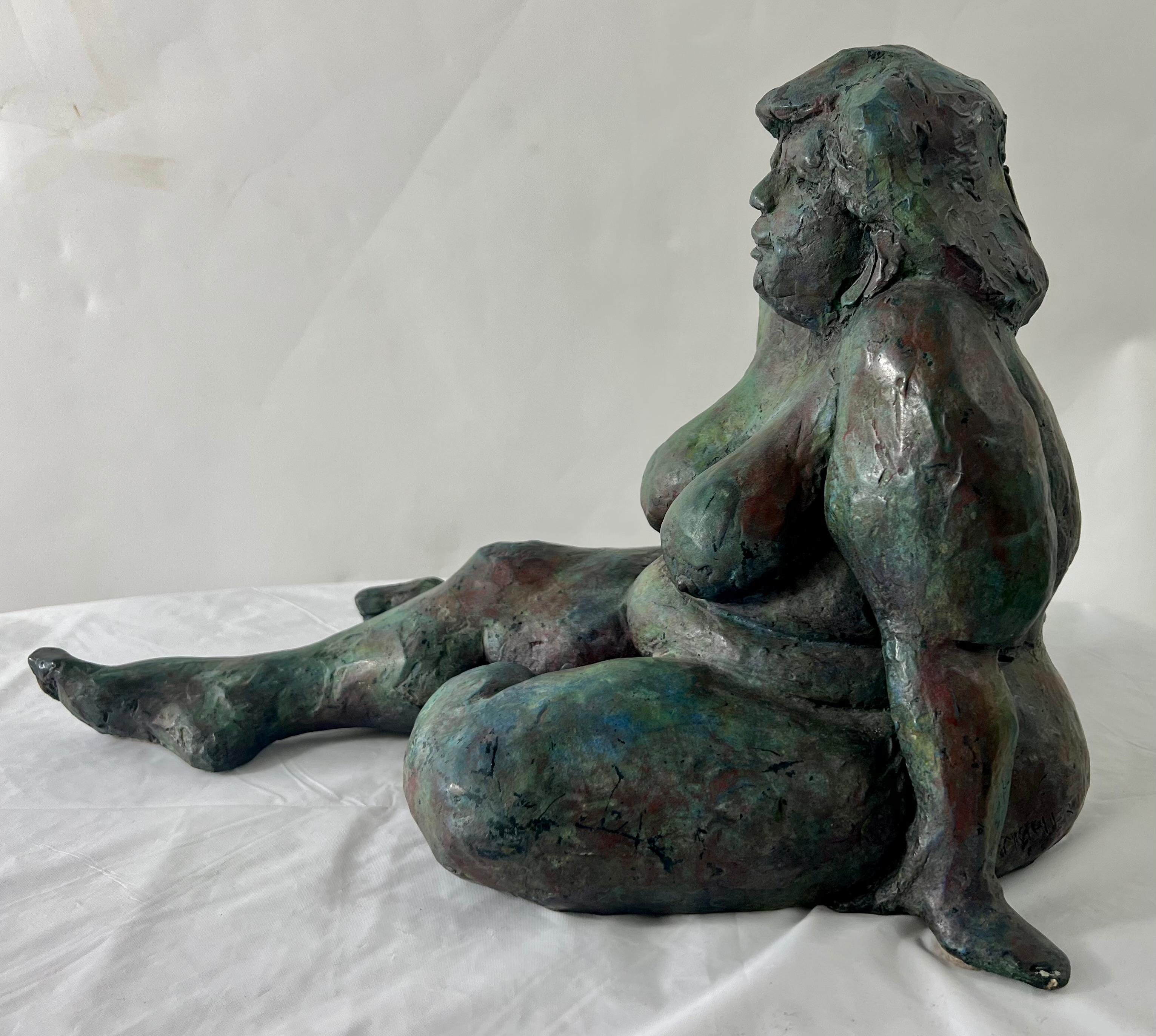 Sculpture en bronze d'une femme nue assise de James Patrick Maher  Bon état - En vente à Plainview, NY
